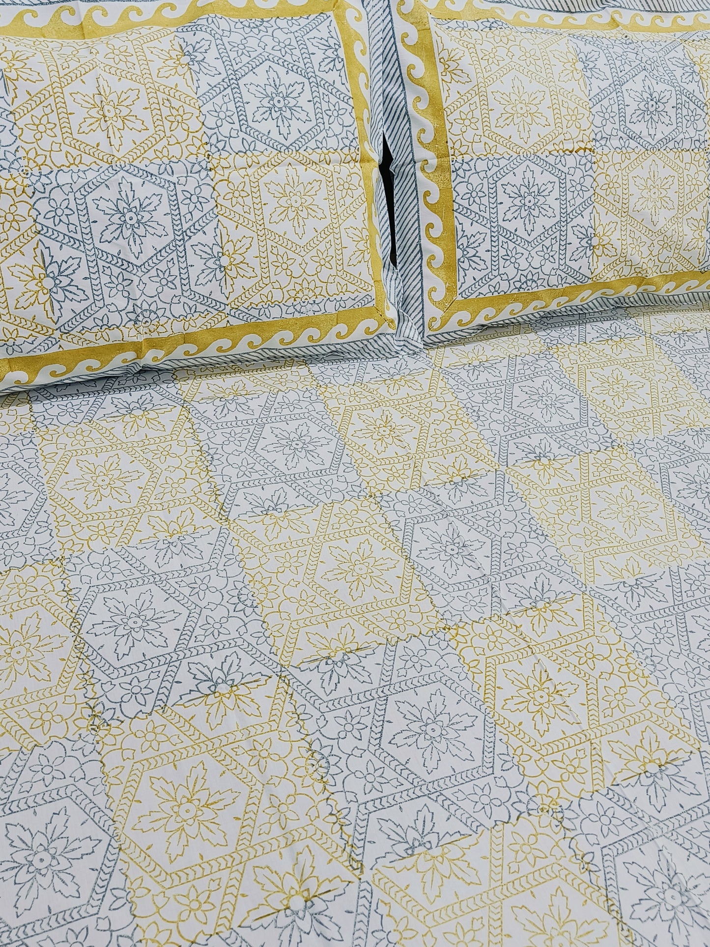 FRESH ARRIVAL Handblock Printed Premium Bedsheets(Dispatch Time 24 Hours)