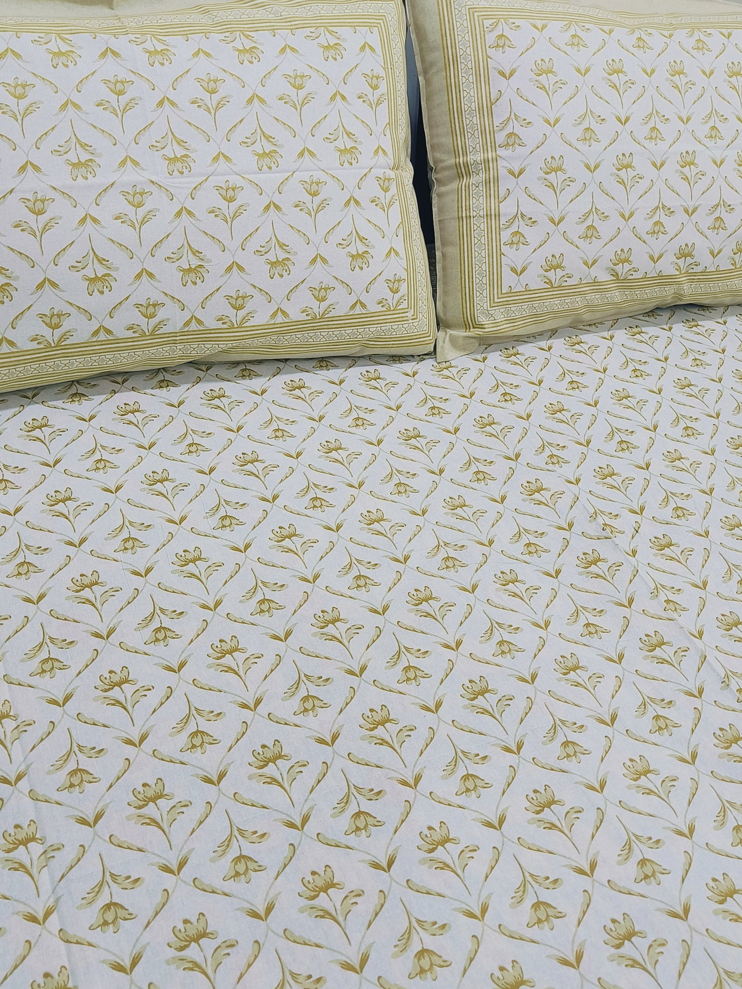FRESH ARRIVAL! Floral Sadabahaar Bedsheets(Dispatch Time 24 Hours)