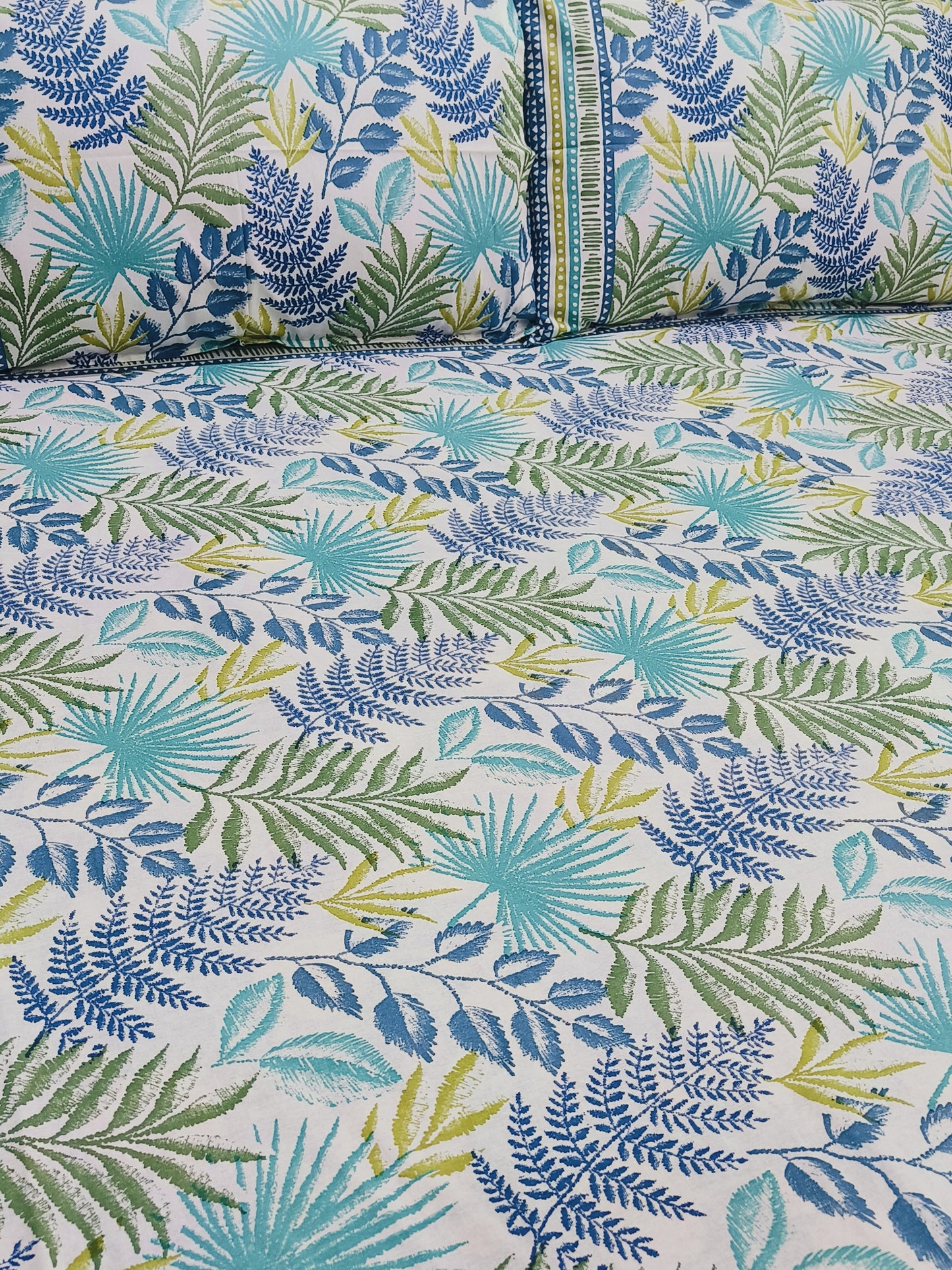 FRESH ARRIVALS Gulbahaar King Size Bedsheets(Dispatch Time 24 Hours)