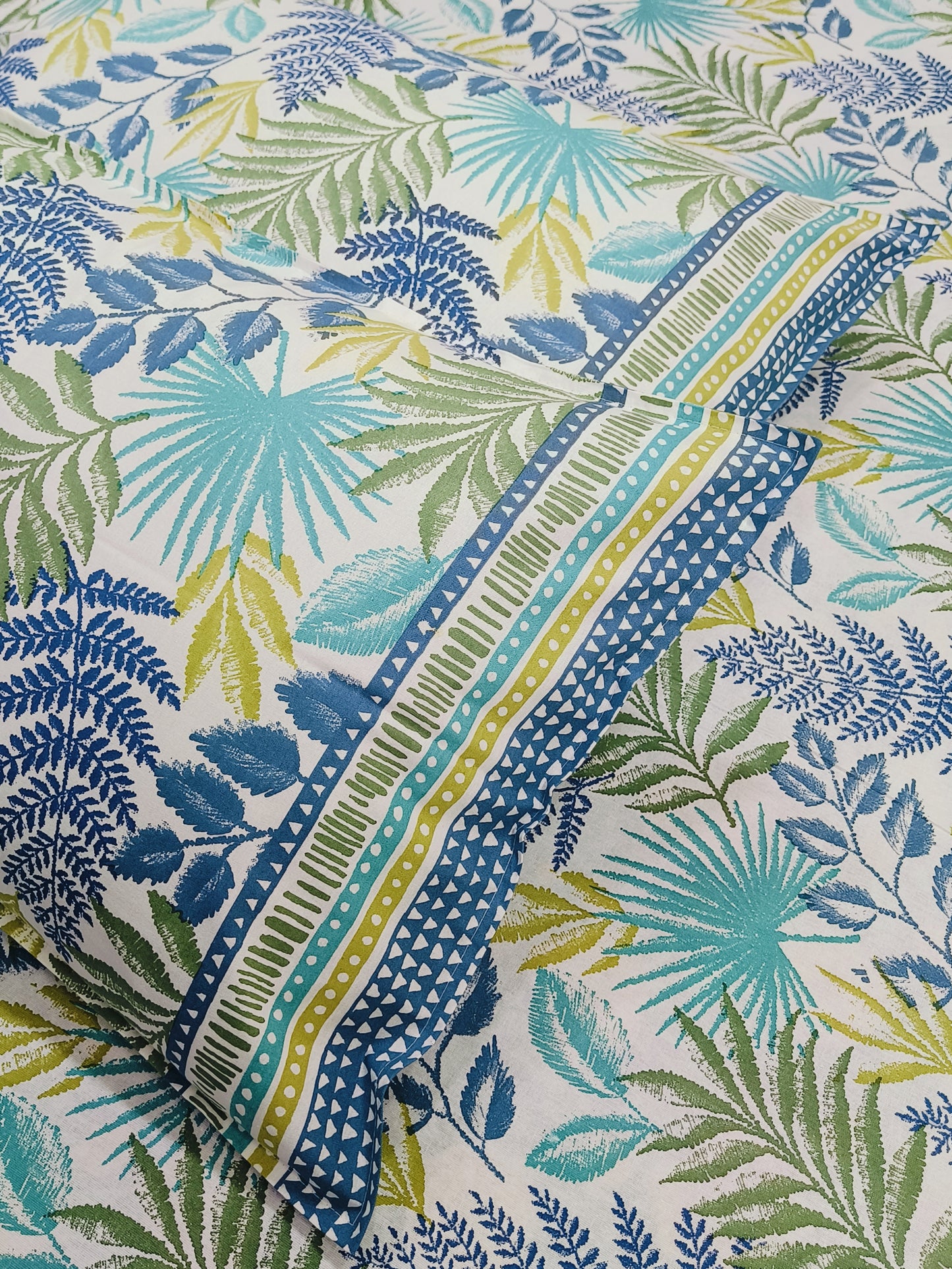 FRESH ARRIVALS Gulbahaar King Size Bedsheets(Dispatch Time 24 Hours)