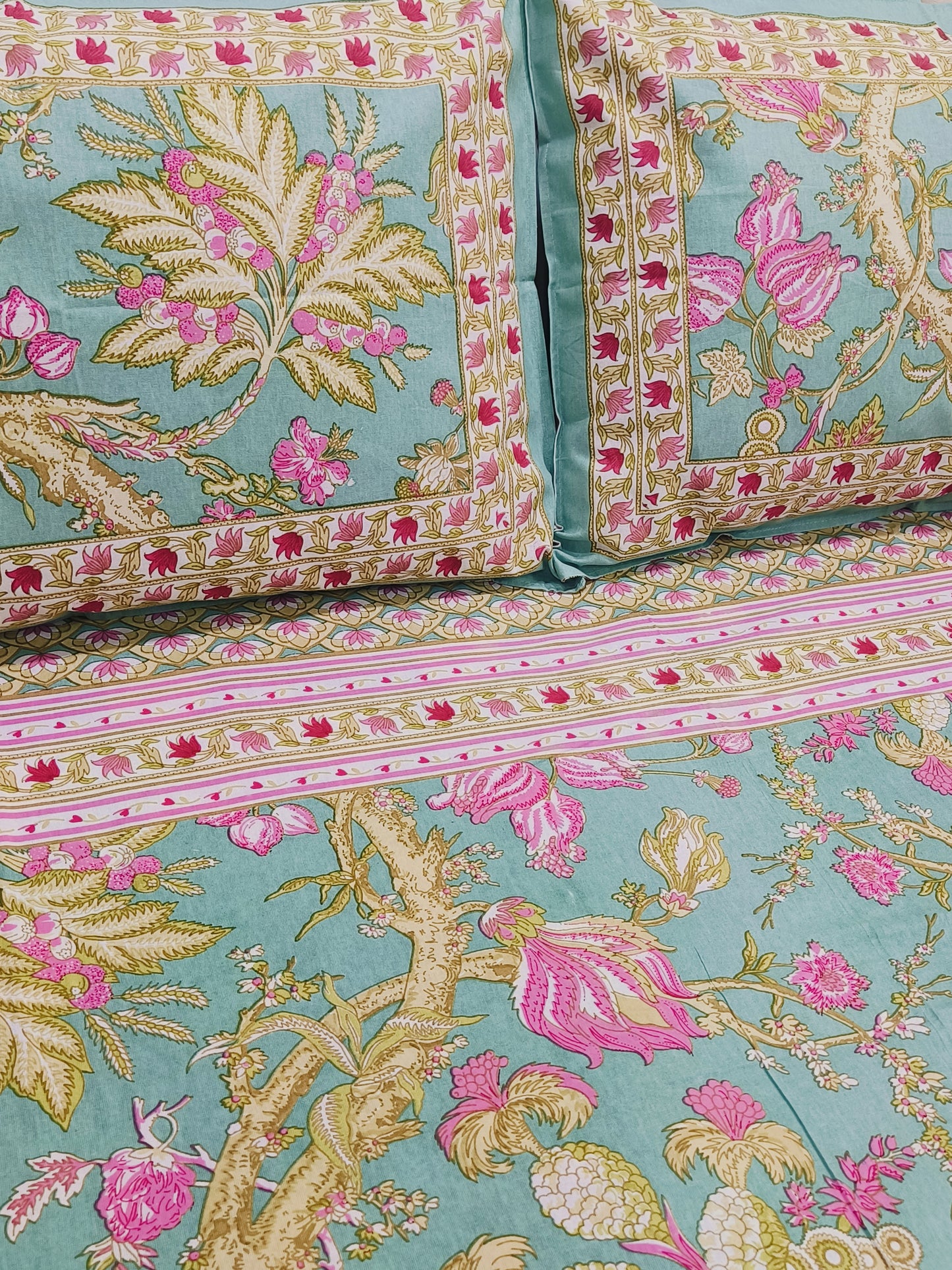 FRESH ARRIVALS Gulbahaar King Size Bedsheets(Dispatch Time 24 Hours)