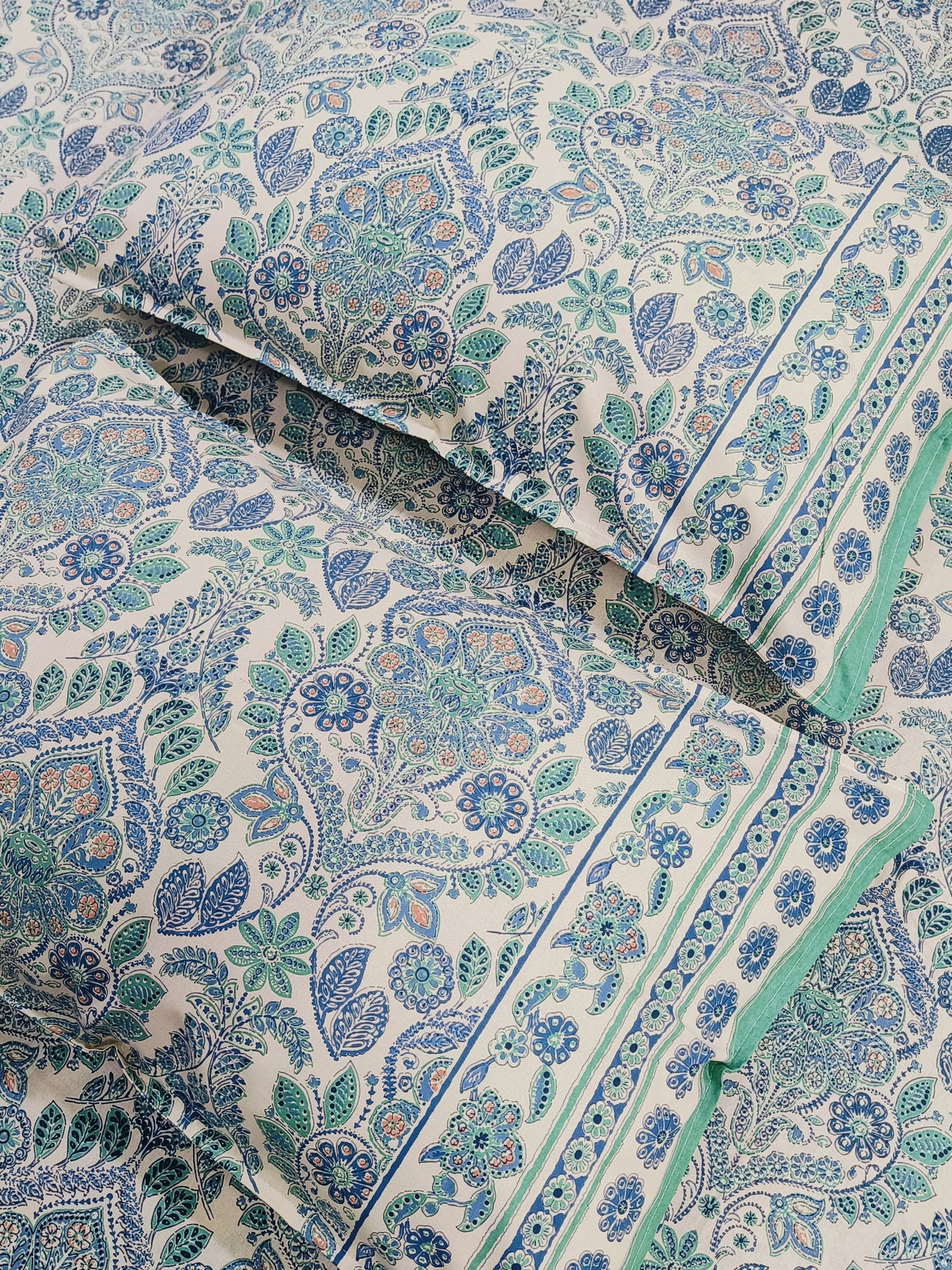 FRESH ARRIVALS Gulbahaar King Size Bedsheets(Dispatch Time 24 Hours)
