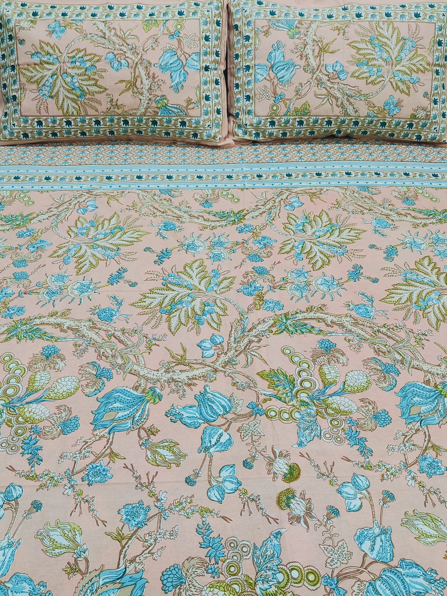 FRESH ARRIVALS Gulbahaar King Size Bedsheets(Dispatch Time 24 Hours)
