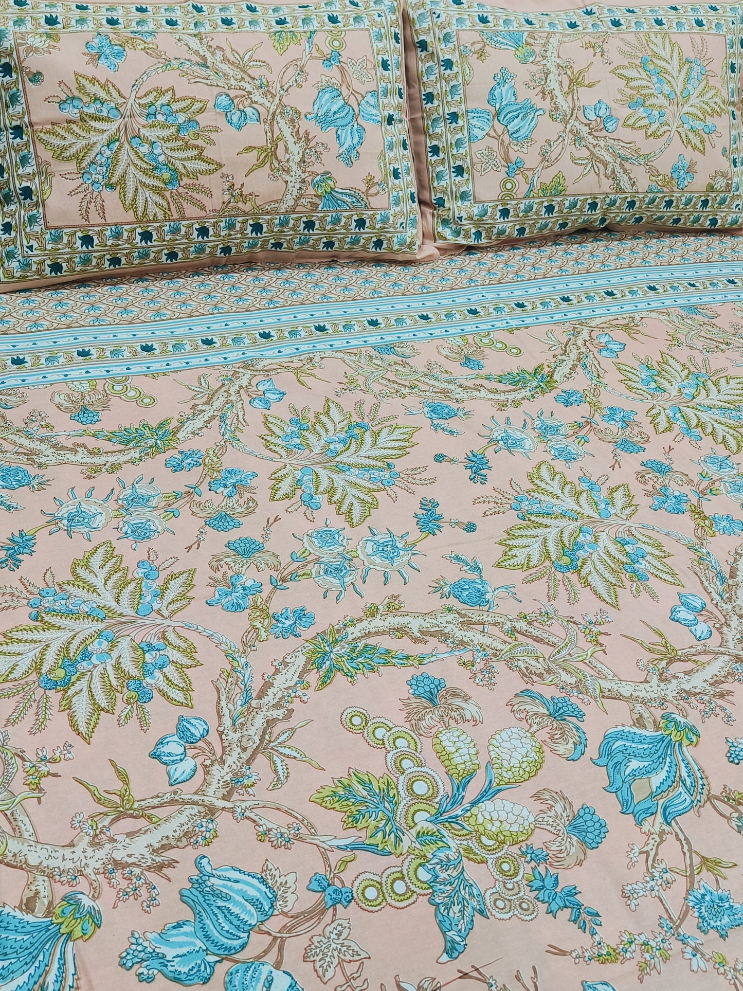 FRESH ARRIVALS Gulbahaar King Size Bedsheets(Dispatch Time 24 Hours)