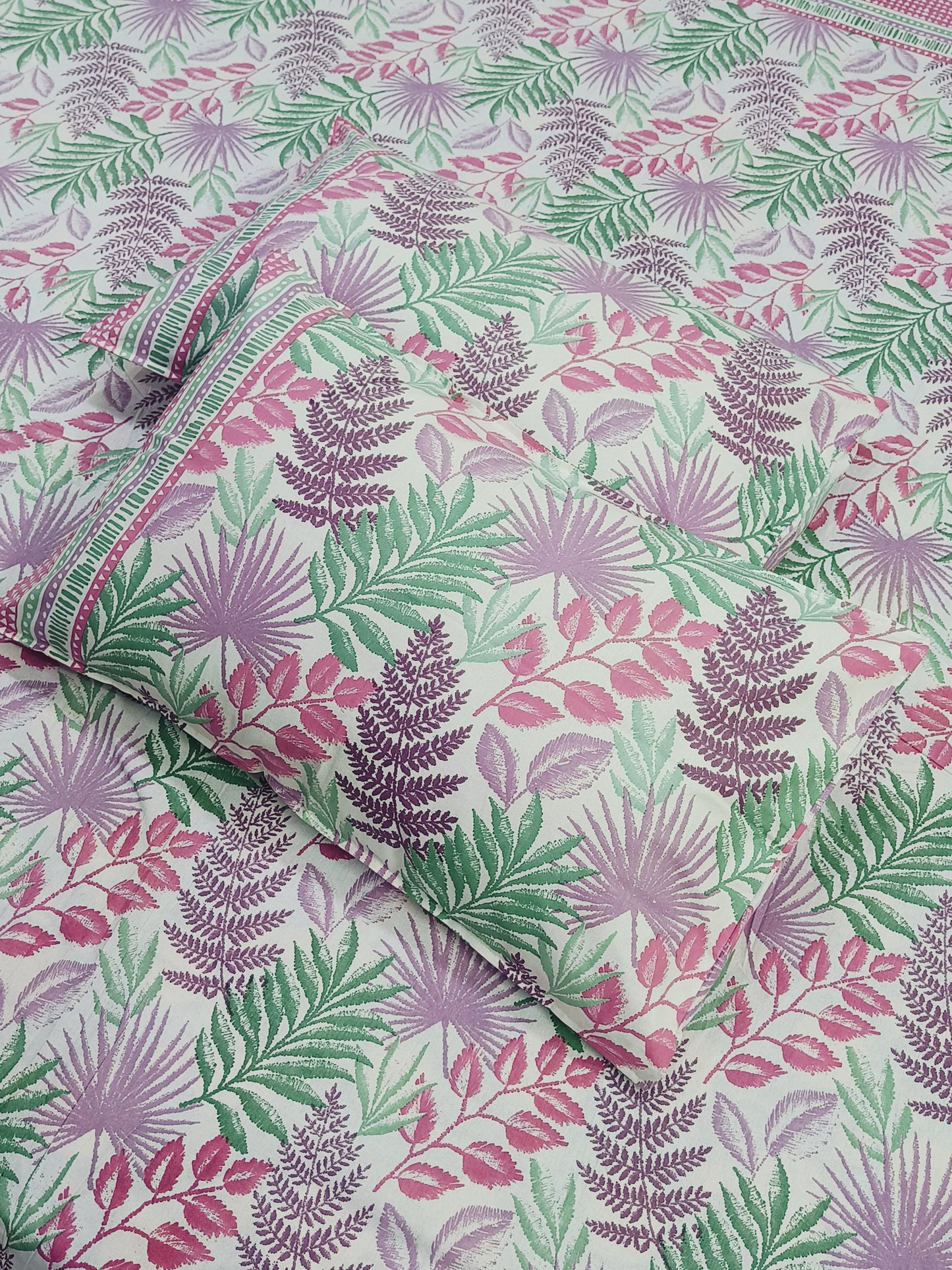 FRESH ARRIVALS Gulbahaar King Size Bedsheets(Dispatch Time 24 Hours)