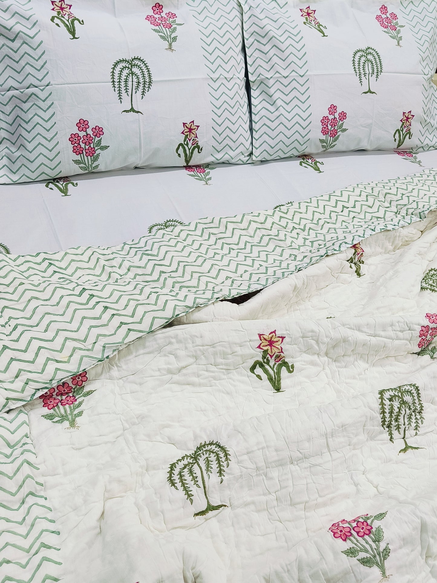 Bedding Sets with Quilts