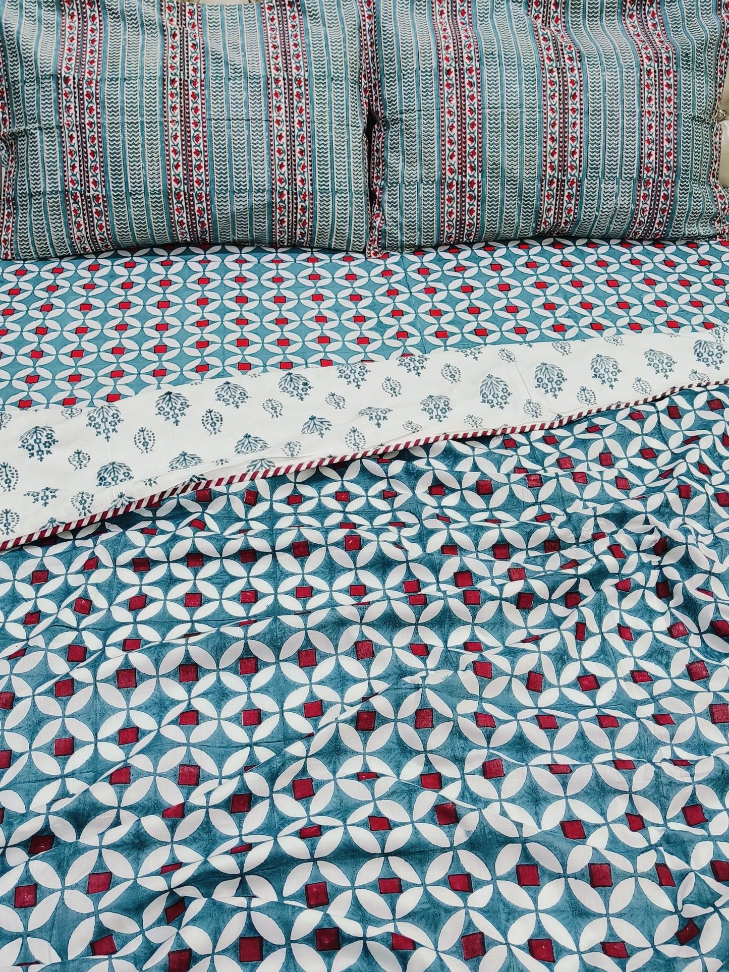 Bedding sets with Dohars