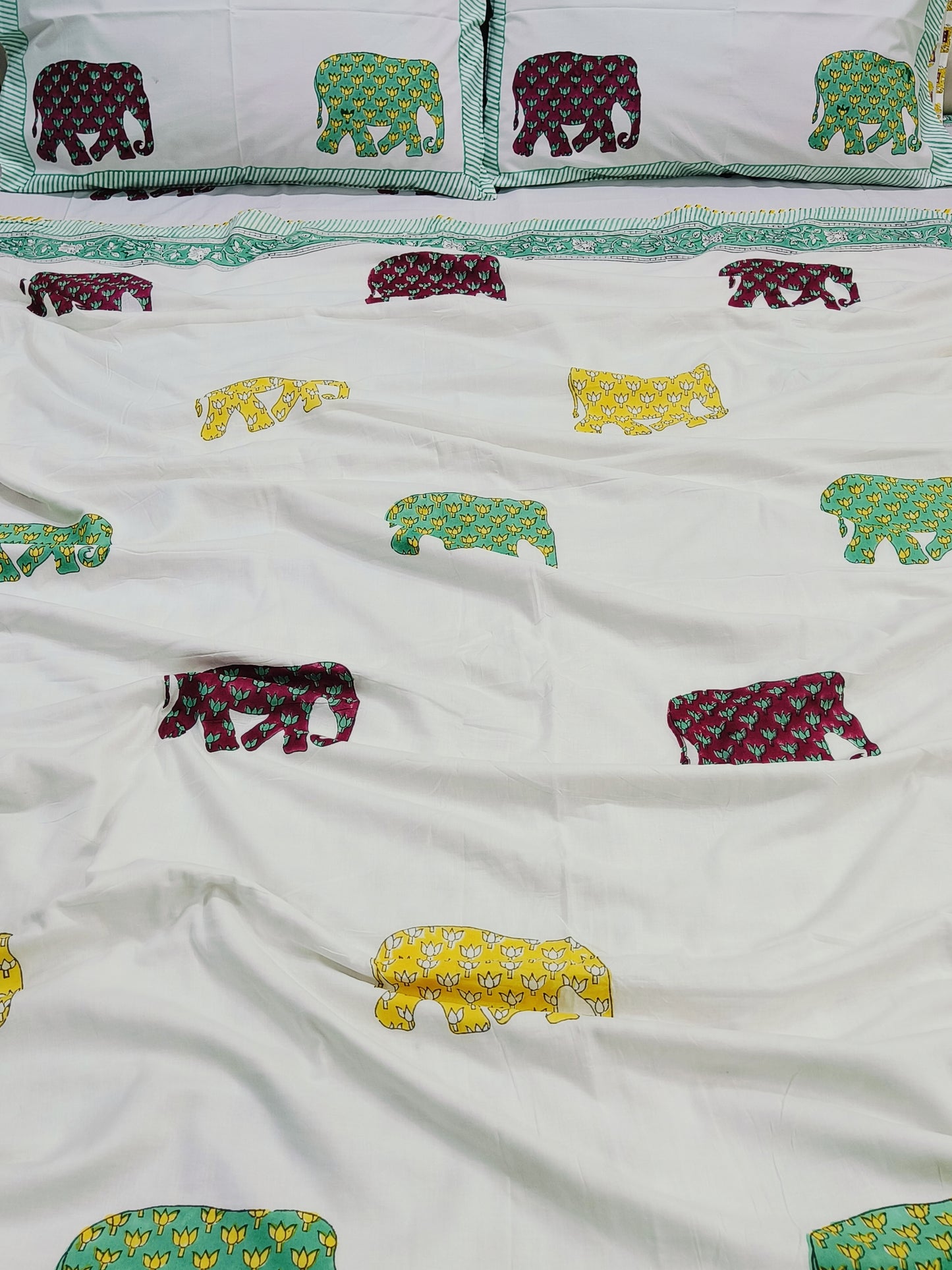 Bedding sets with Dohars