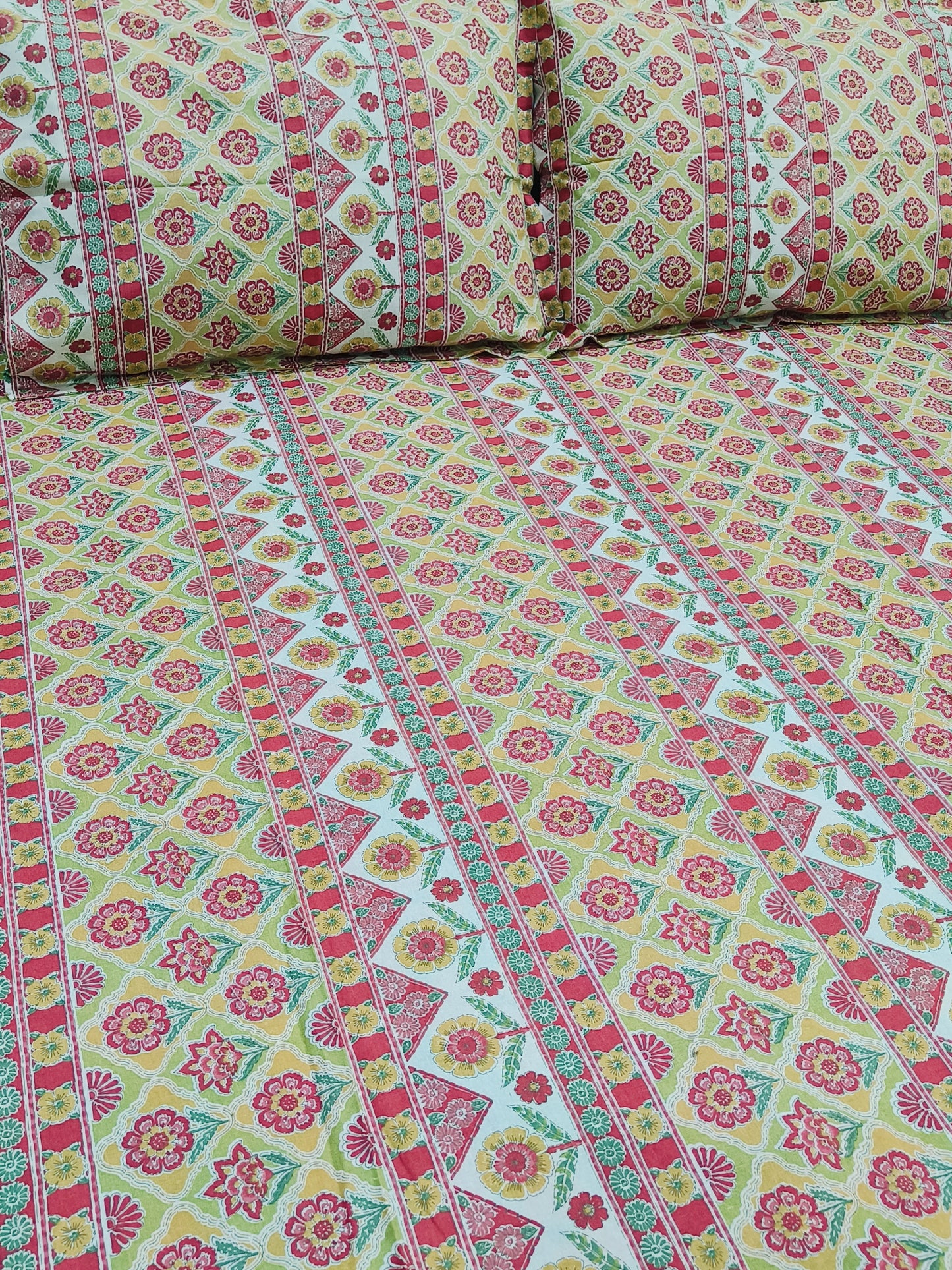 FRESH ARRIVAL! Floral Sadabahaar Bedsheets(Dispatch Time 24 Hours)