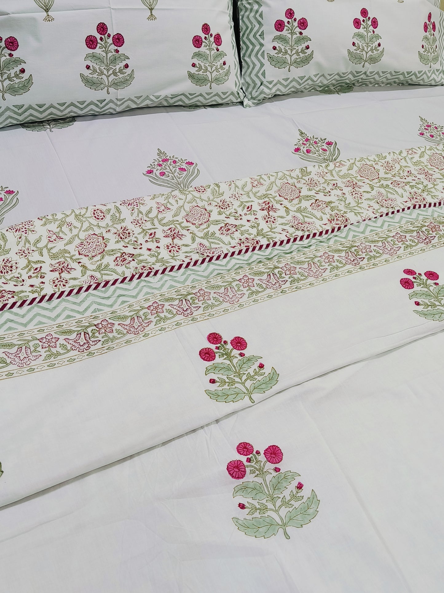 Bedding sets with Dohars