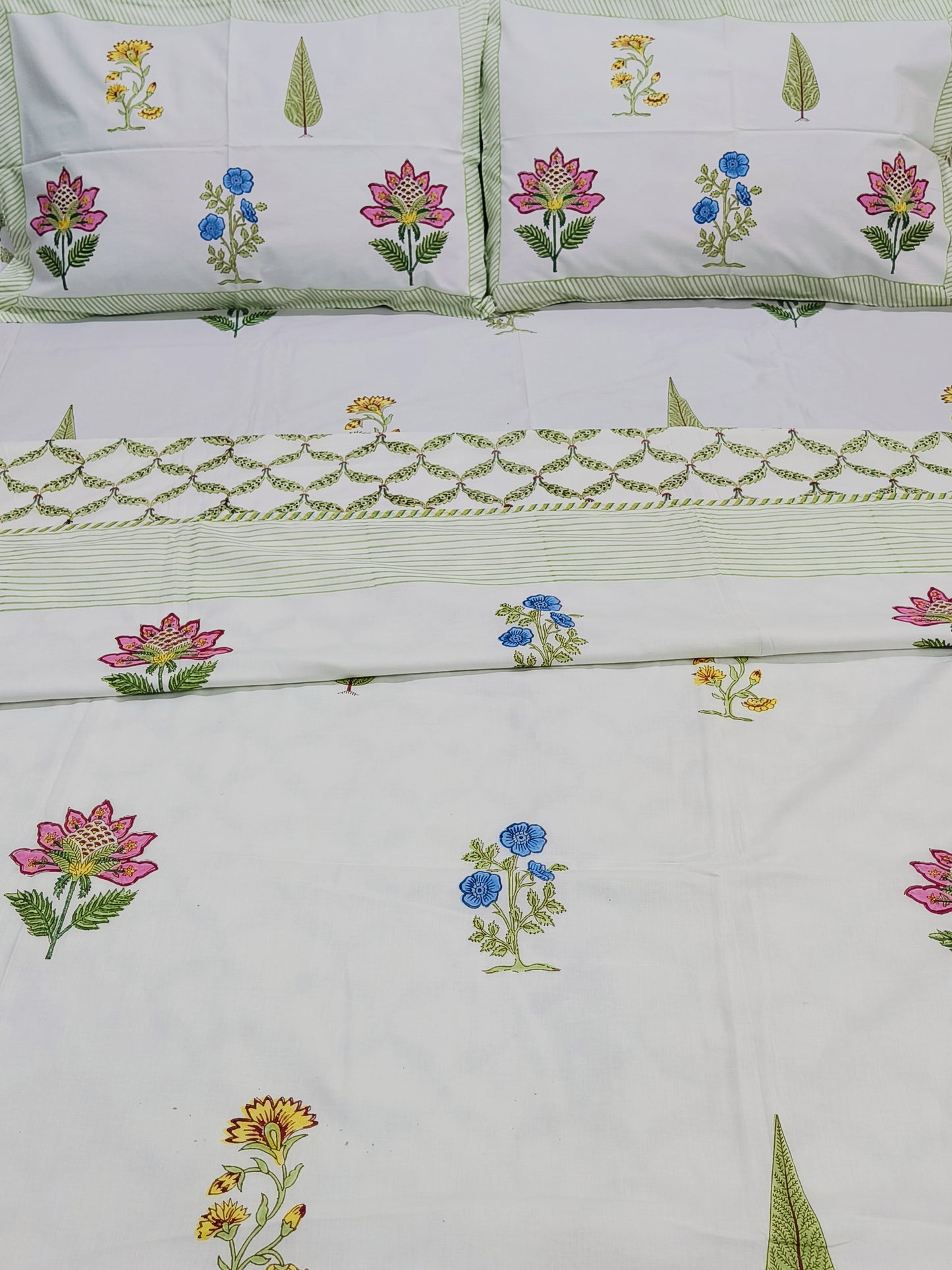 Bedding sets with Dohars