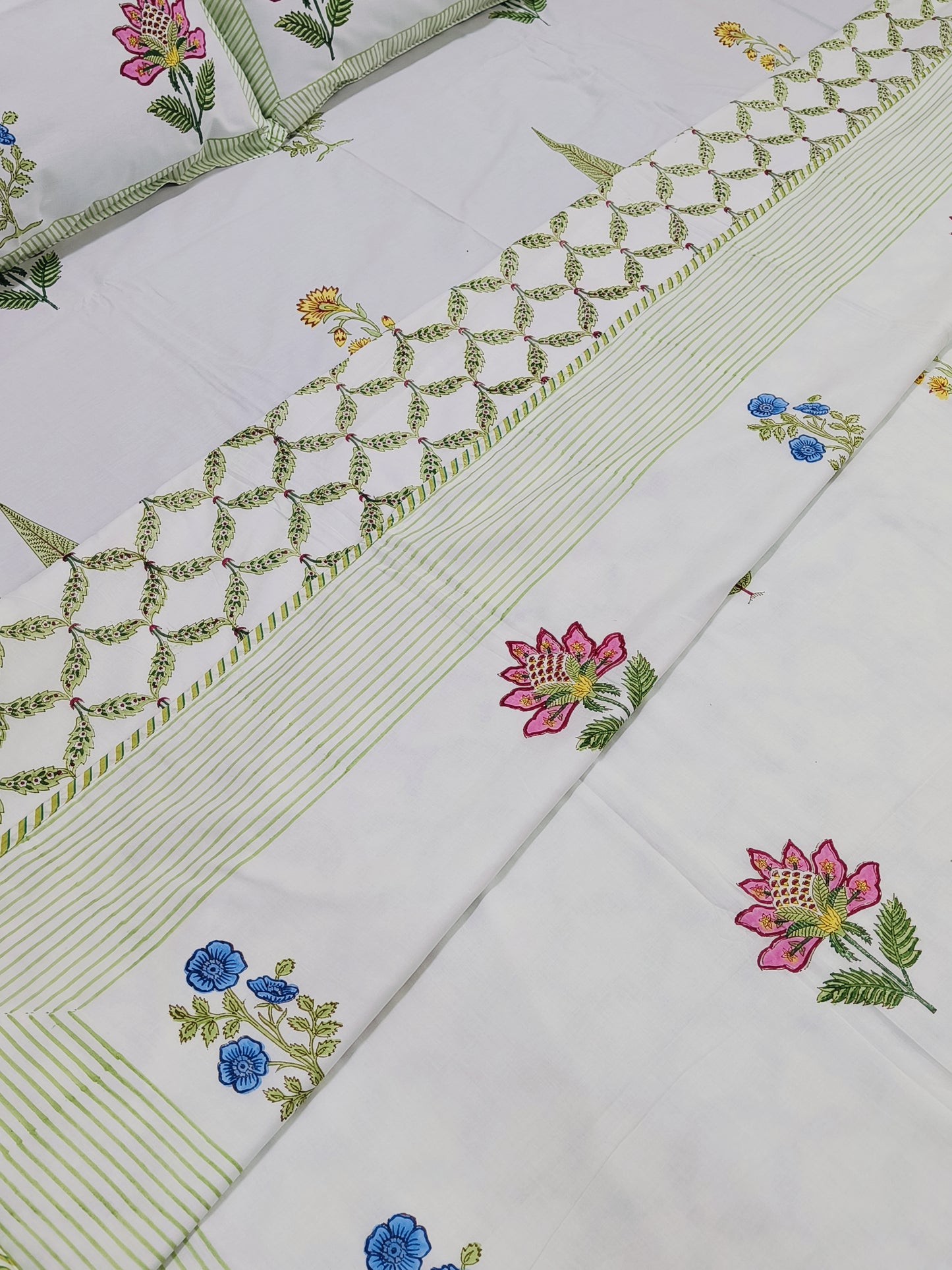 Bedding sets with Dohars