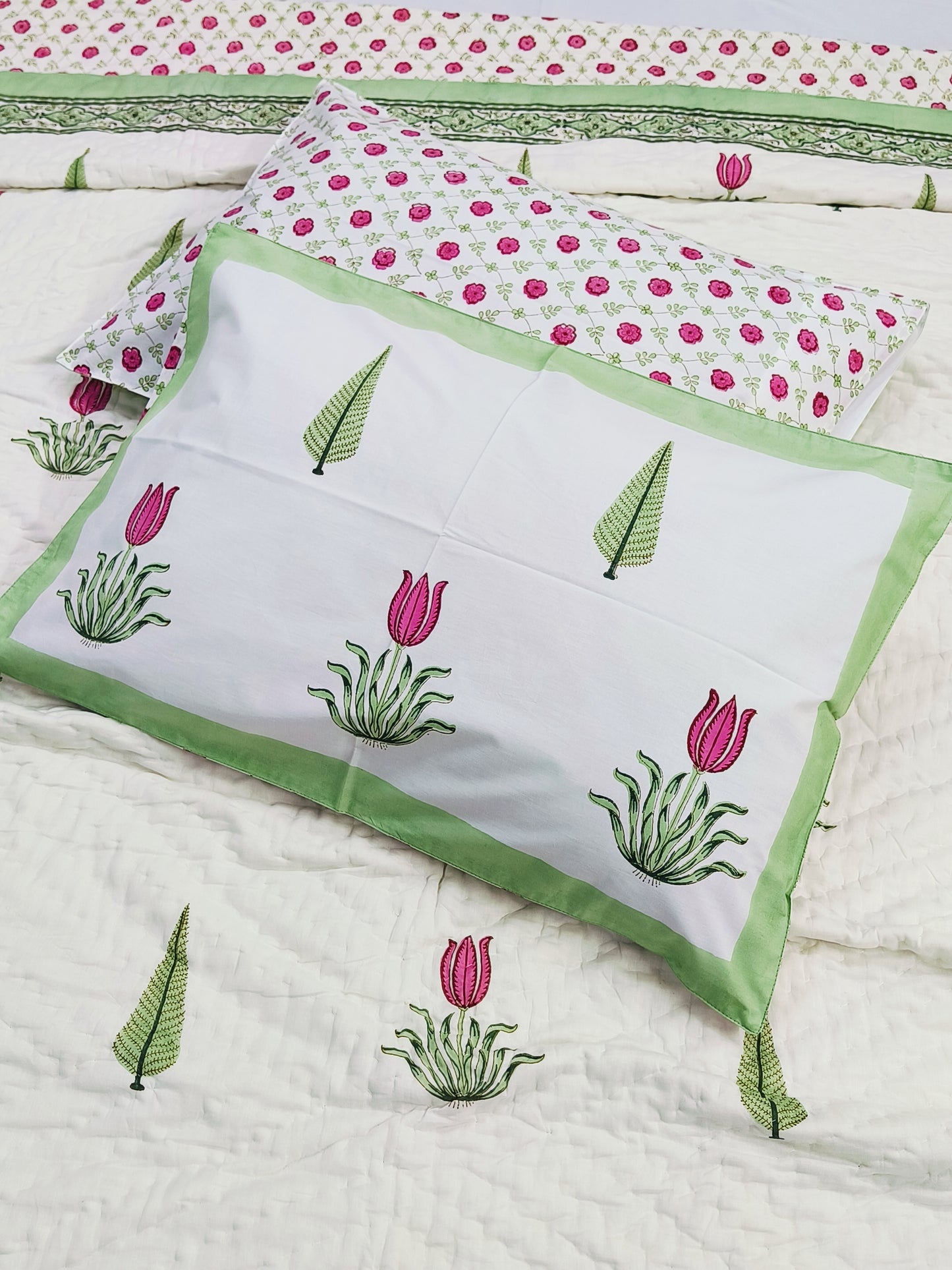 Bedding Sets with Quilts