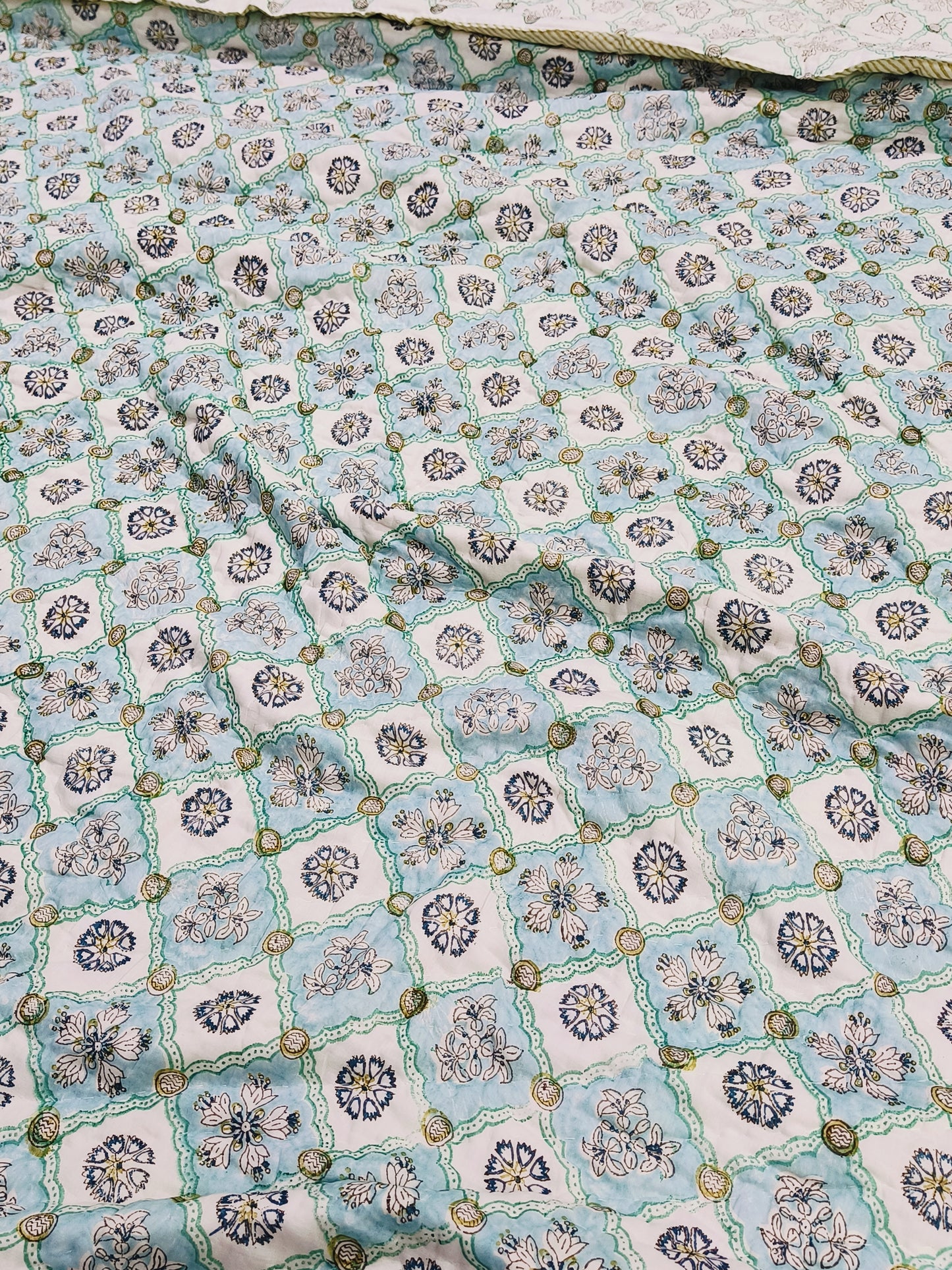 FRESH ARRIVAL Quilts (Double Bed)