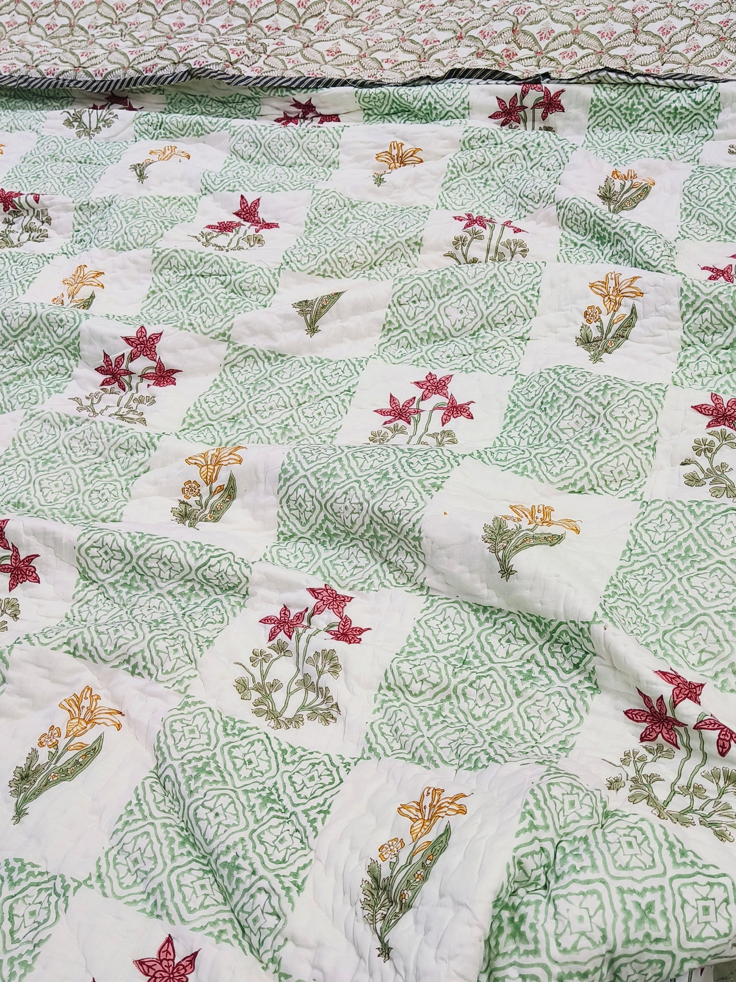 FRESH ARRIVAL Quilts (Double Bed)