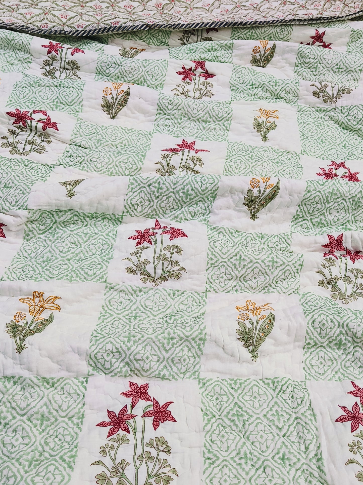 FRESH ARRIVAL Quilts (Double Bed)