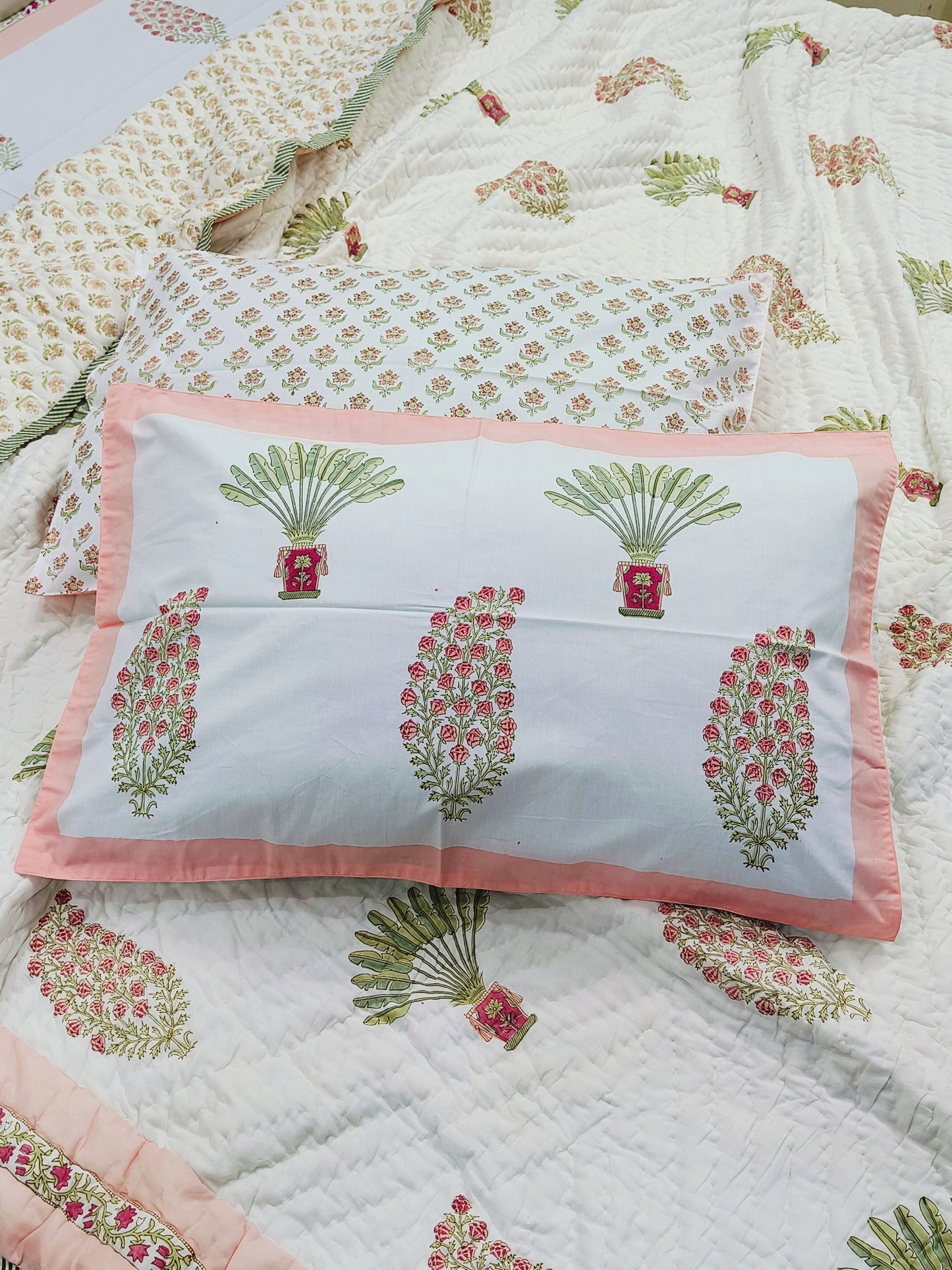 Bedding Sets with Quilts
