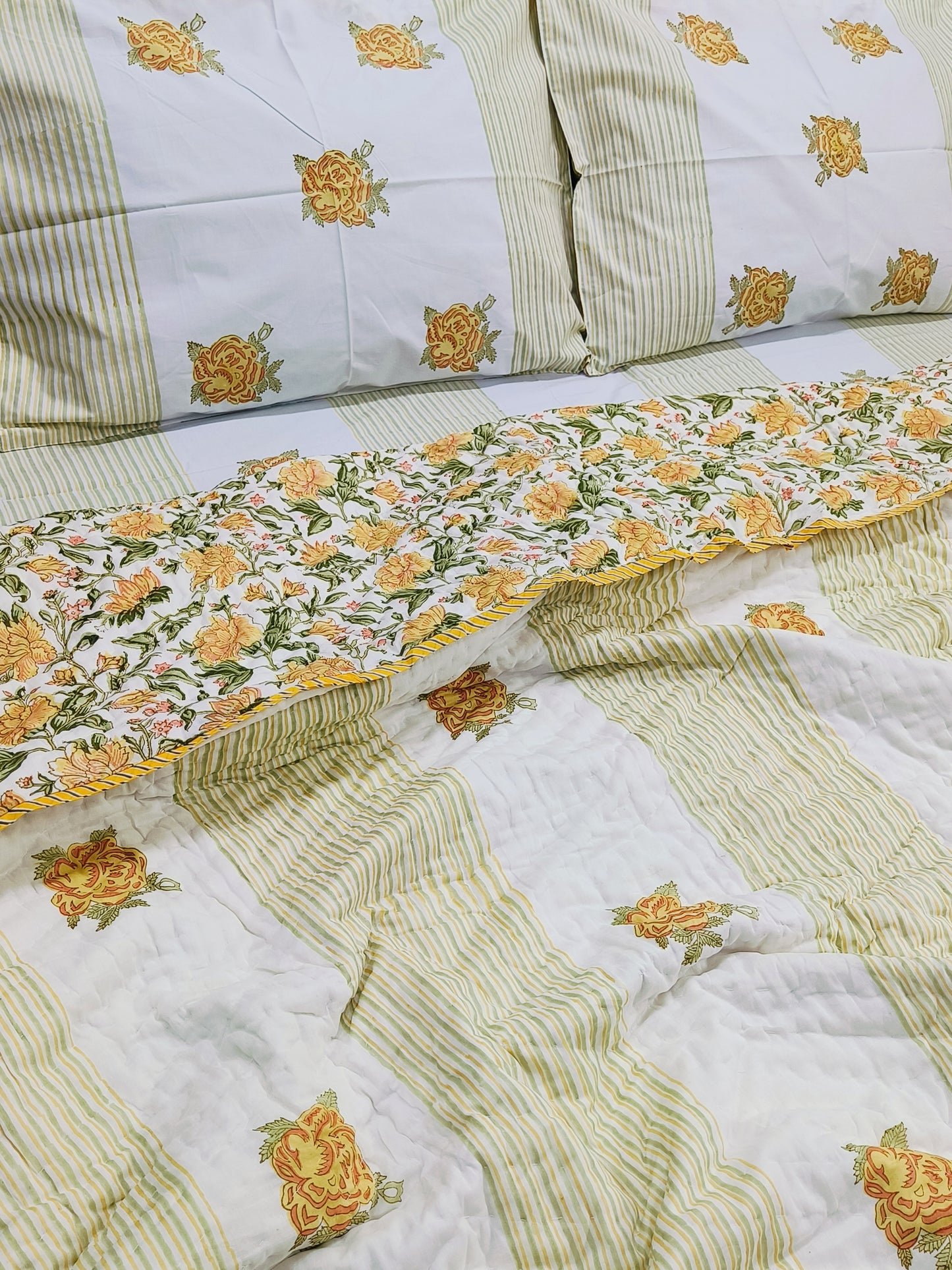 Bedding Sets with Quilts