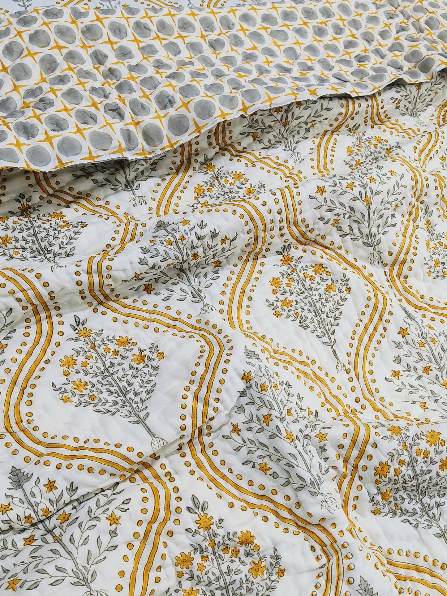 FRESH ARRIVAL Quilts (Double Bed)