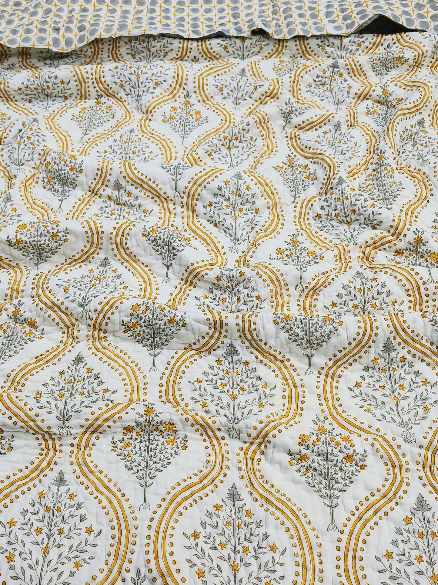 FRESH ARRIVAL Quilts (Double Bed)
