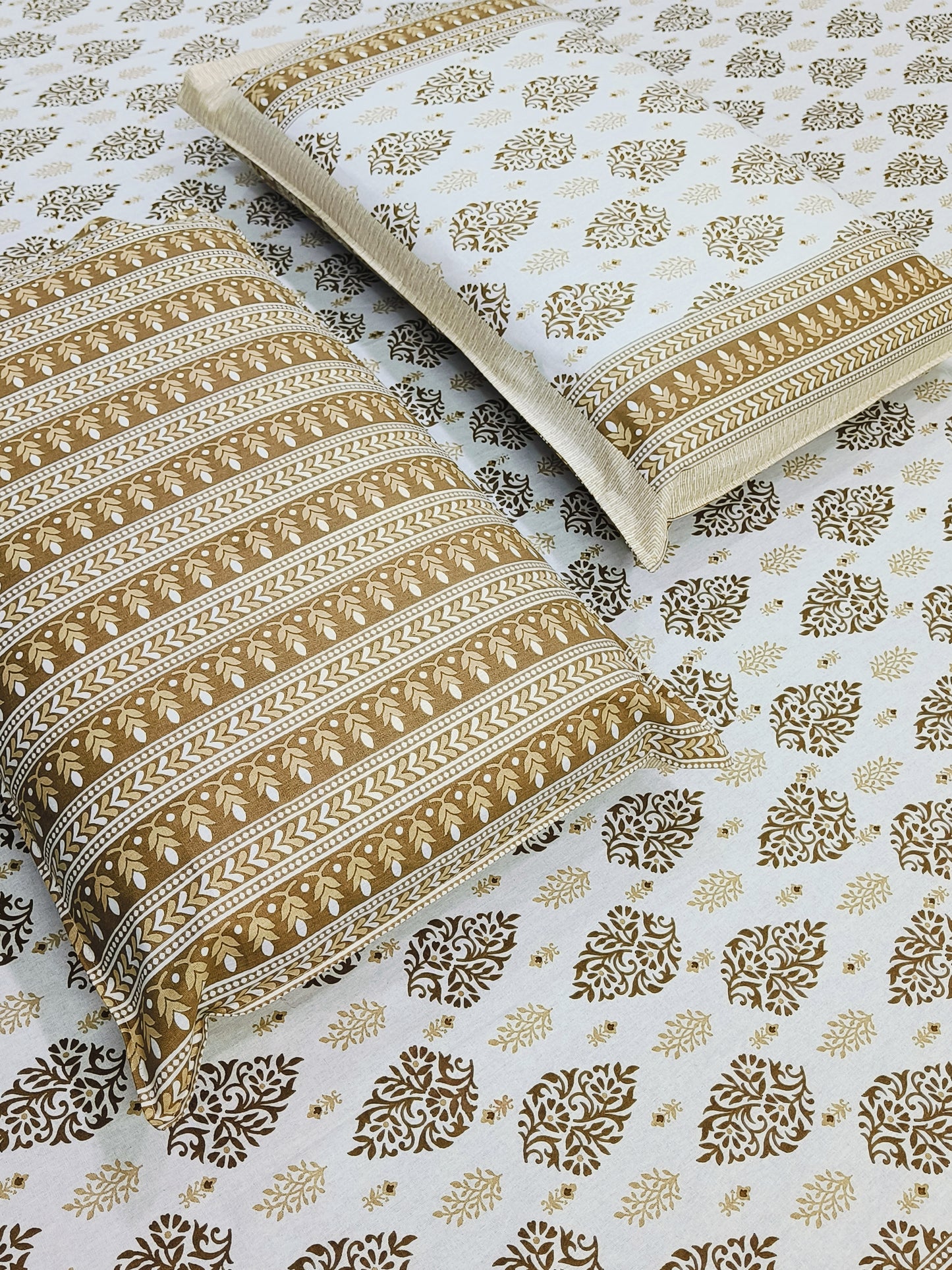 Floral Sadabahaar Bedsheets(Dispatch Time 24 Hours)
