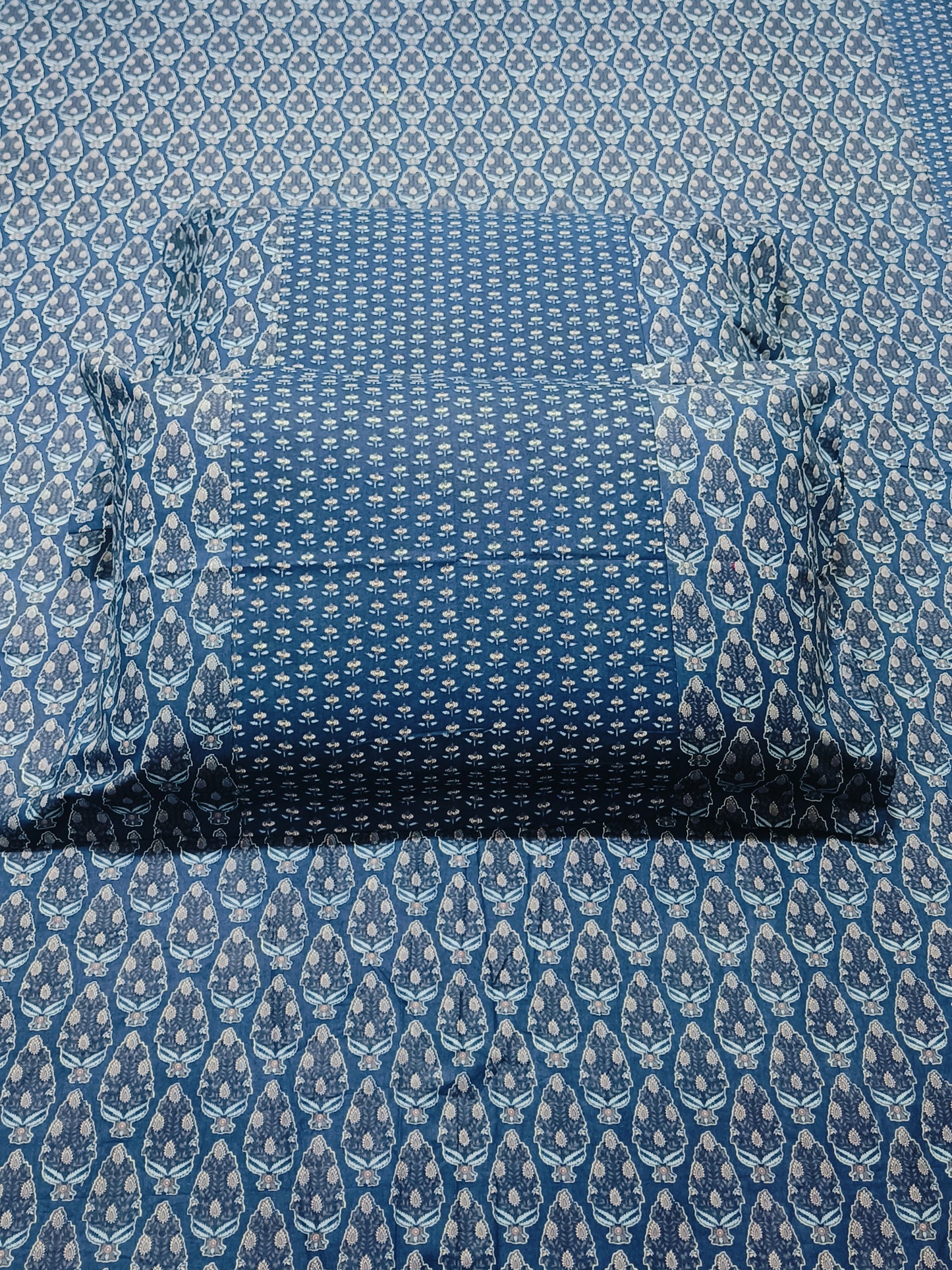 FRESH ARRIVALS Gulbahaar King Size Bedsheets(Dispatch Time 24 Hours)