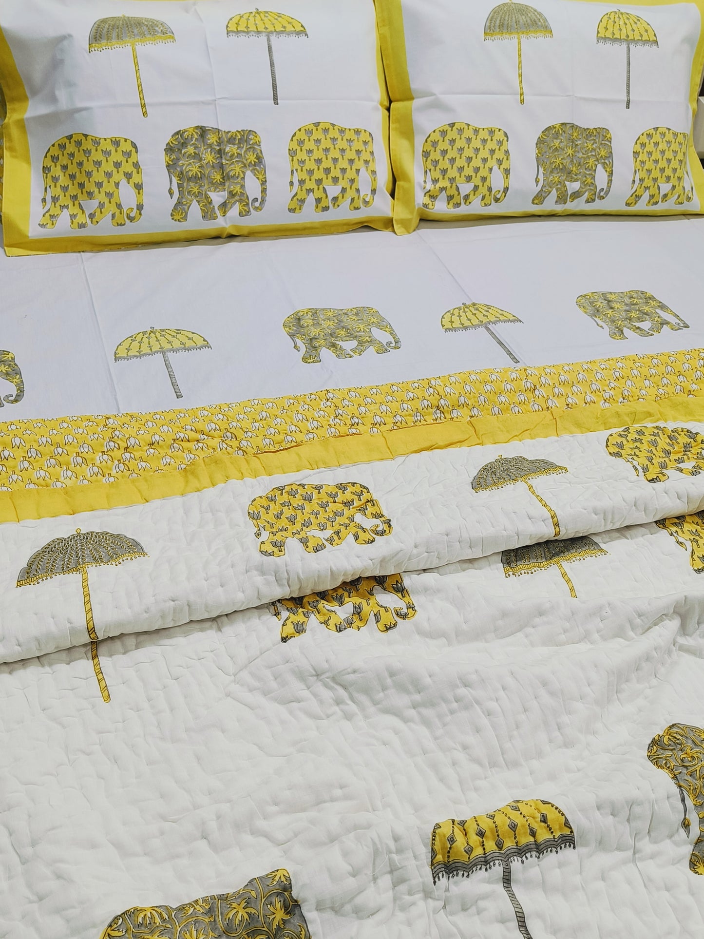 Bedding Sets with Quilts