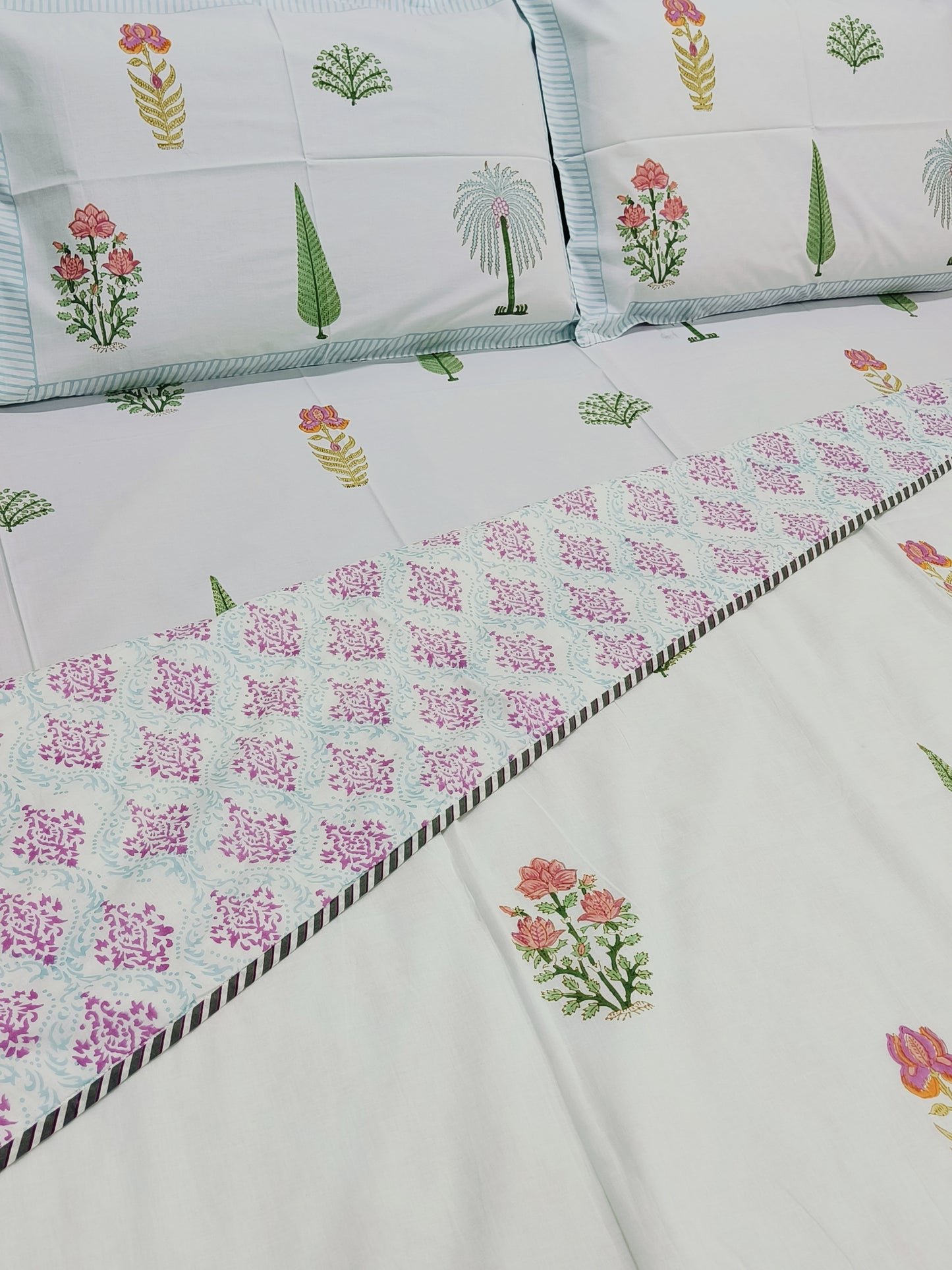 Bedding sets with Dohars