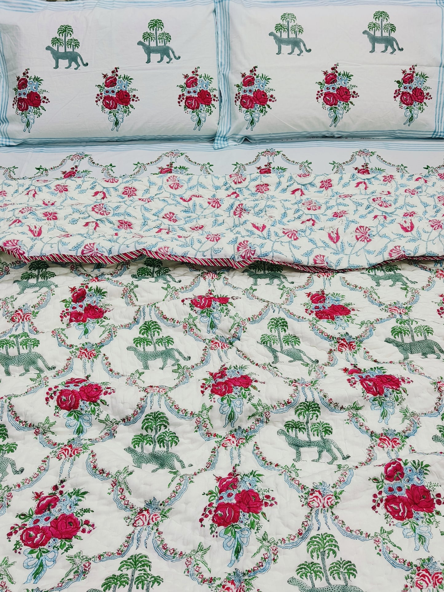 Bedding Sets with Quilts