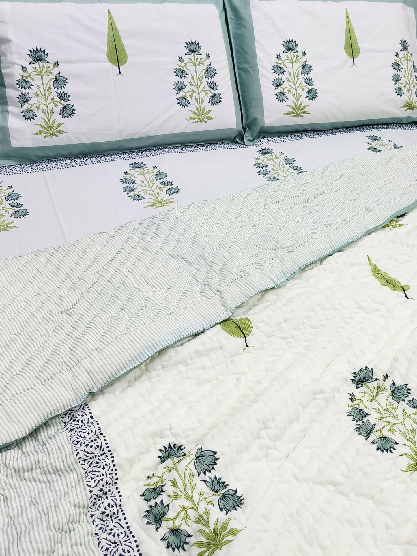Bedding Sets with Quilts