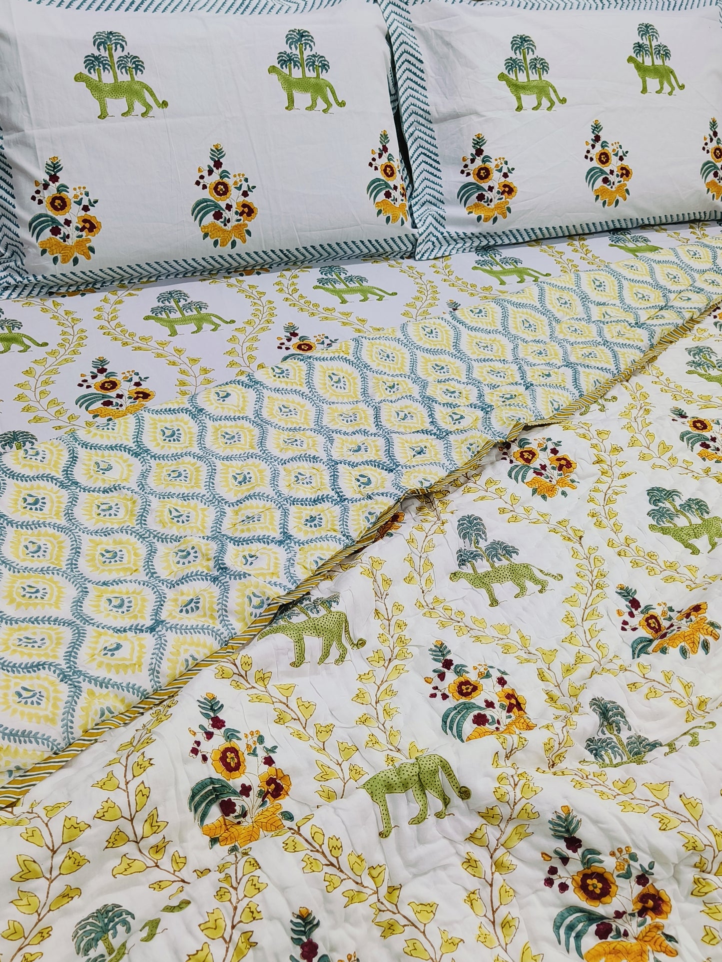 Bedding Sets with Quilts