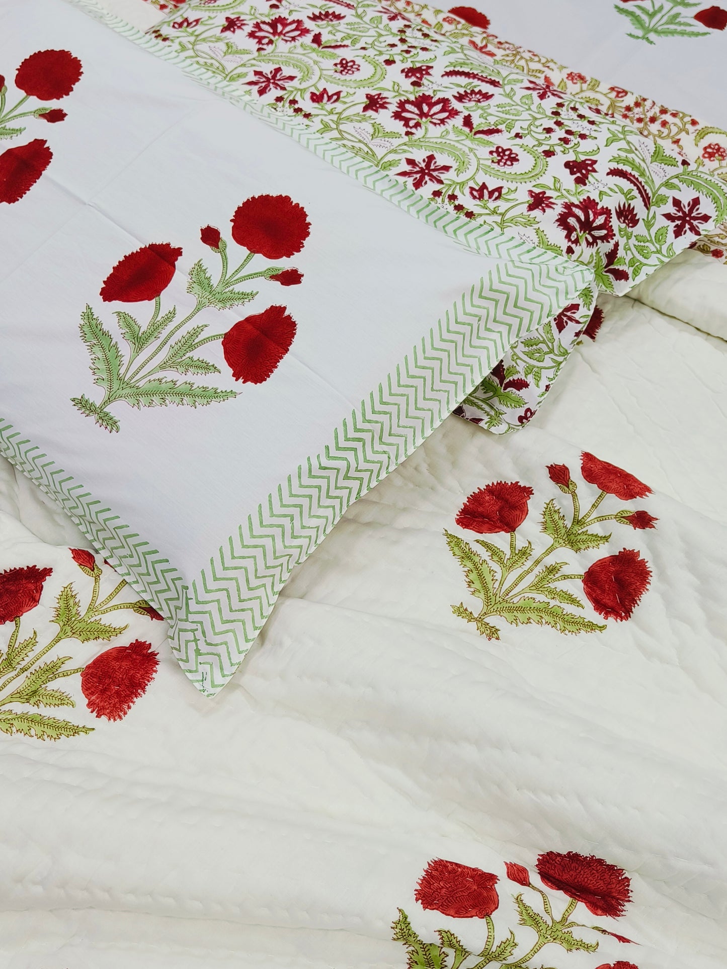 Bedding Sets with Quilts