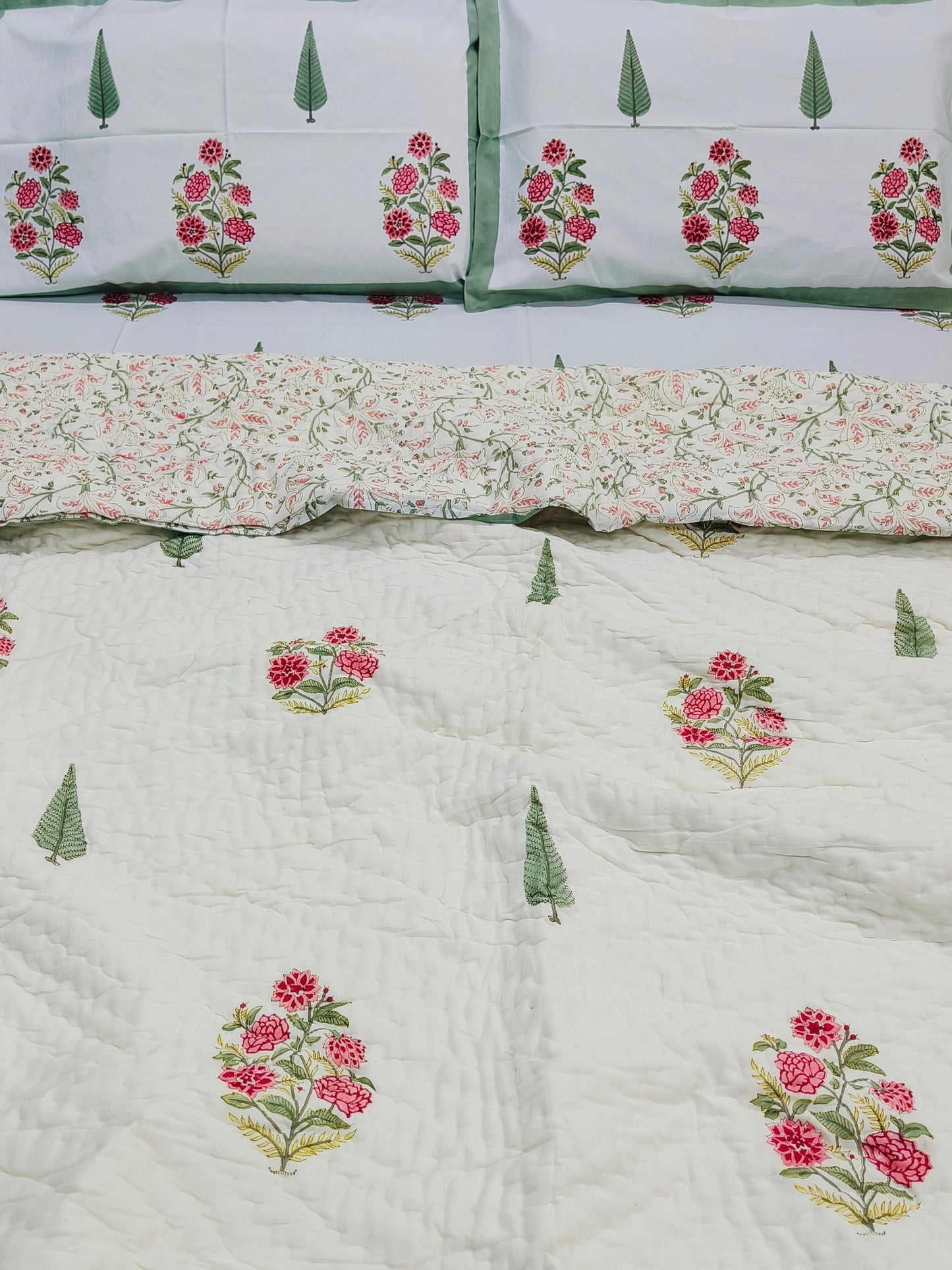 Bedding Sets with Quilts