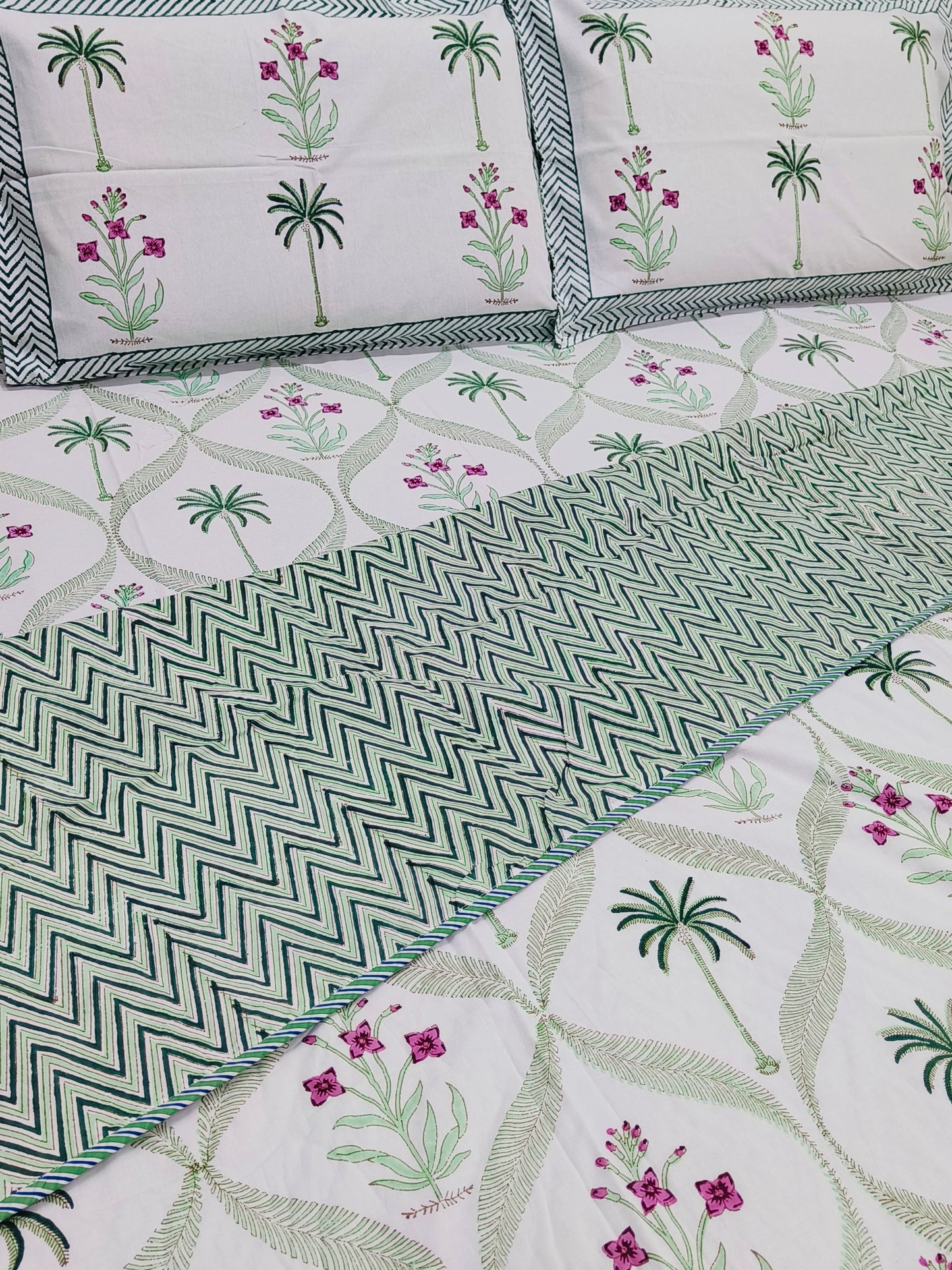 Bedding sets with Dohars