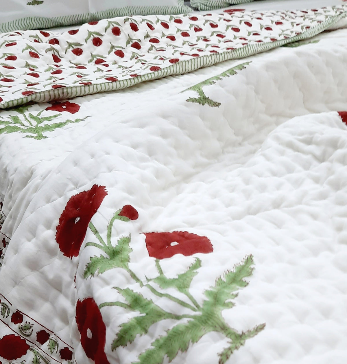 Bedding Sets with Quilts