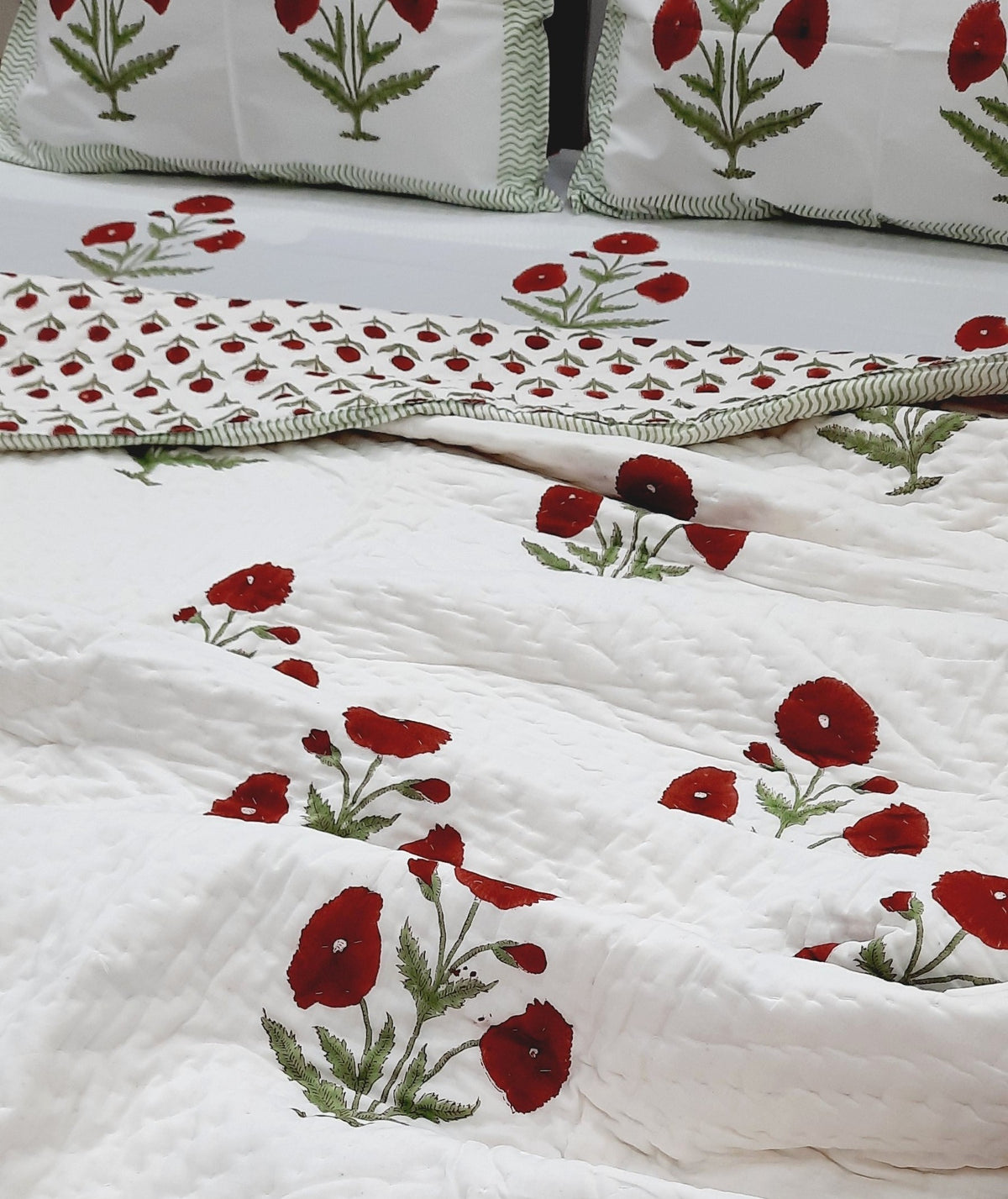 Bedding Sets with Quilts