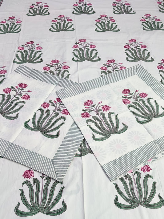 Bedsheet With King Size Pillow Cases
