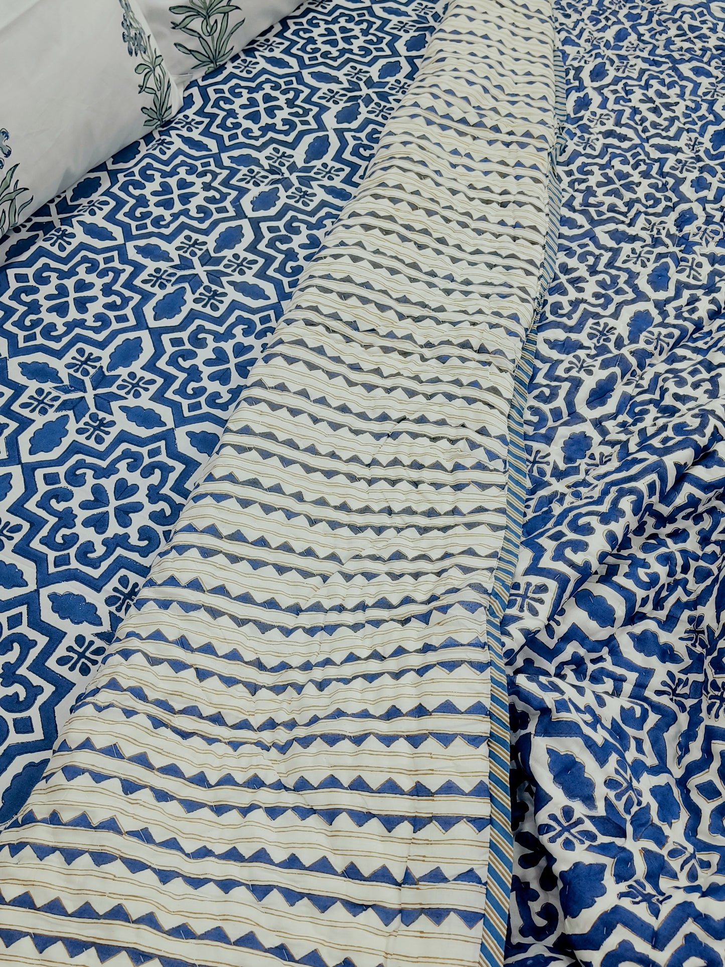 Bedding Sets with Quilts
