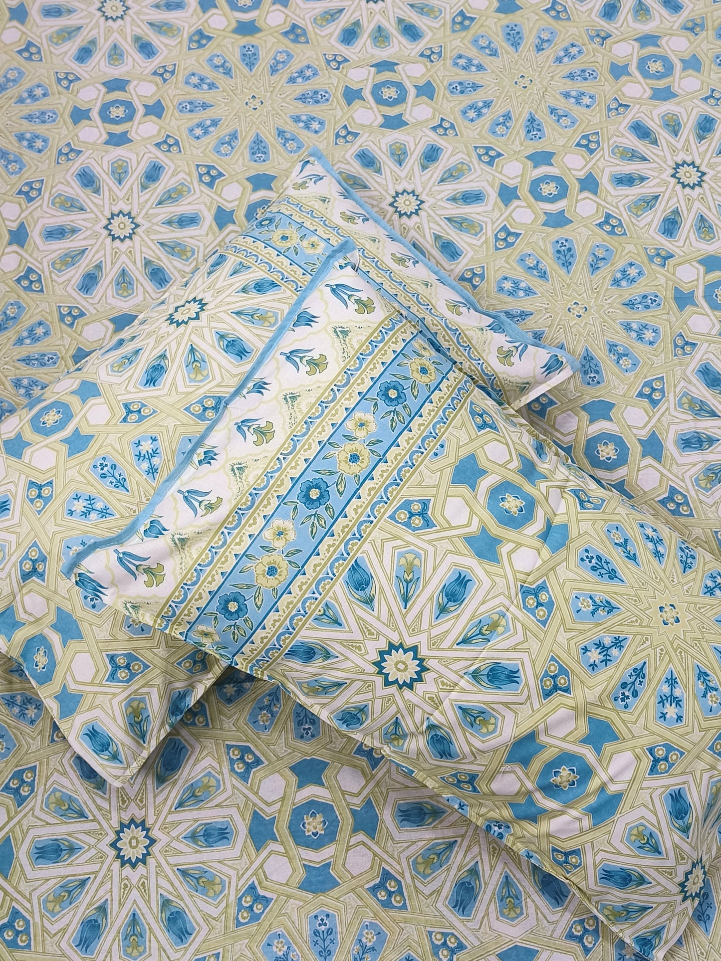 FRESH ARRIVALS Gulbahaar King Size Bedsheets