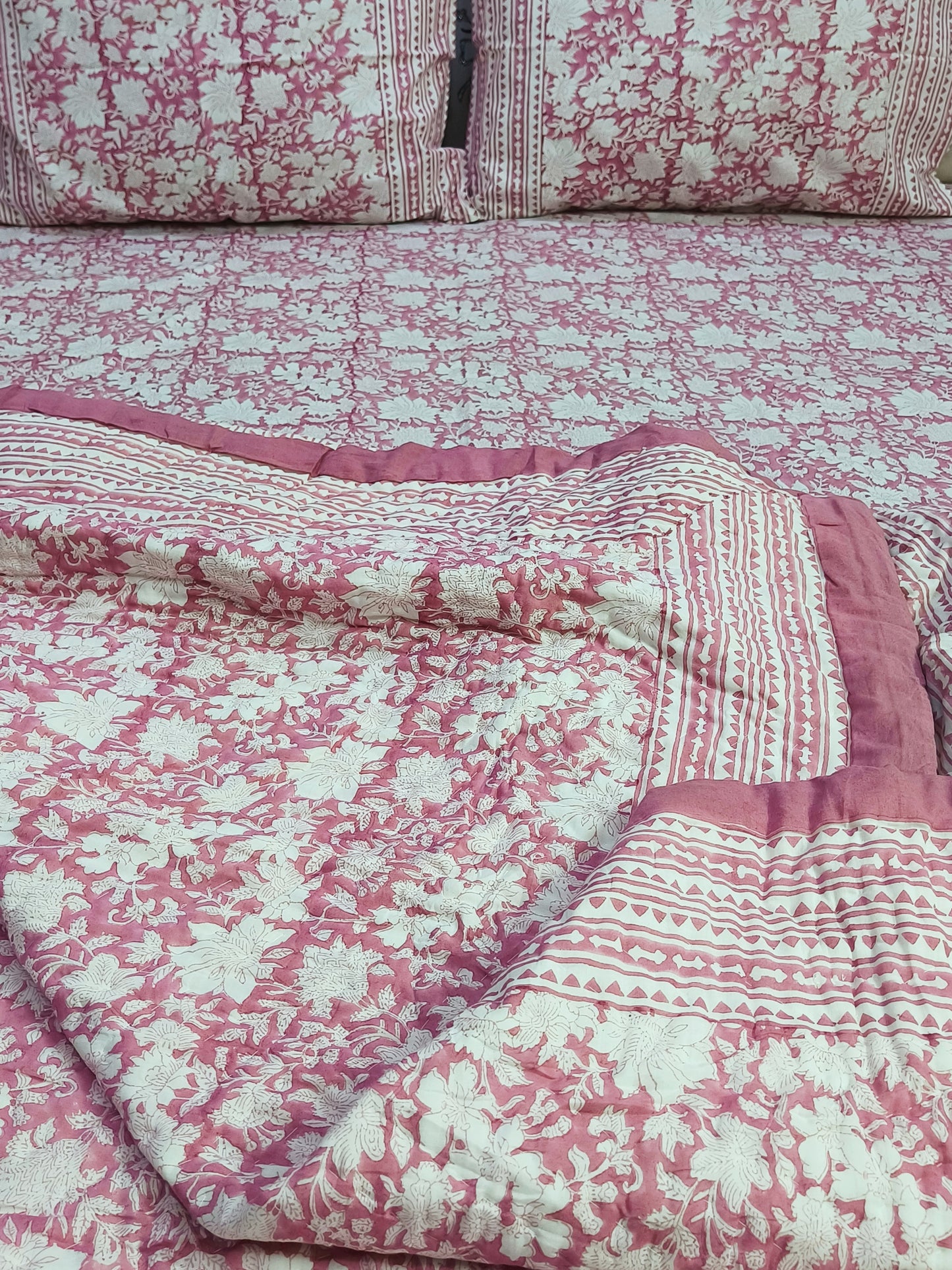 Bedding Sets with Quilts
