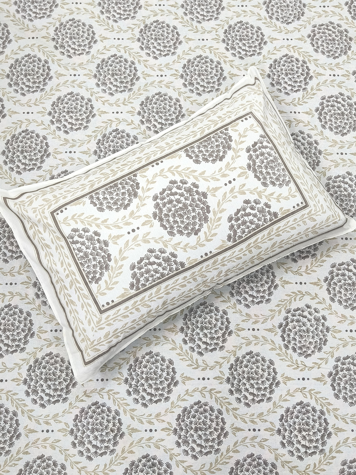 FRESH ARRIVALS Gulbahaar King Size Bedsheets