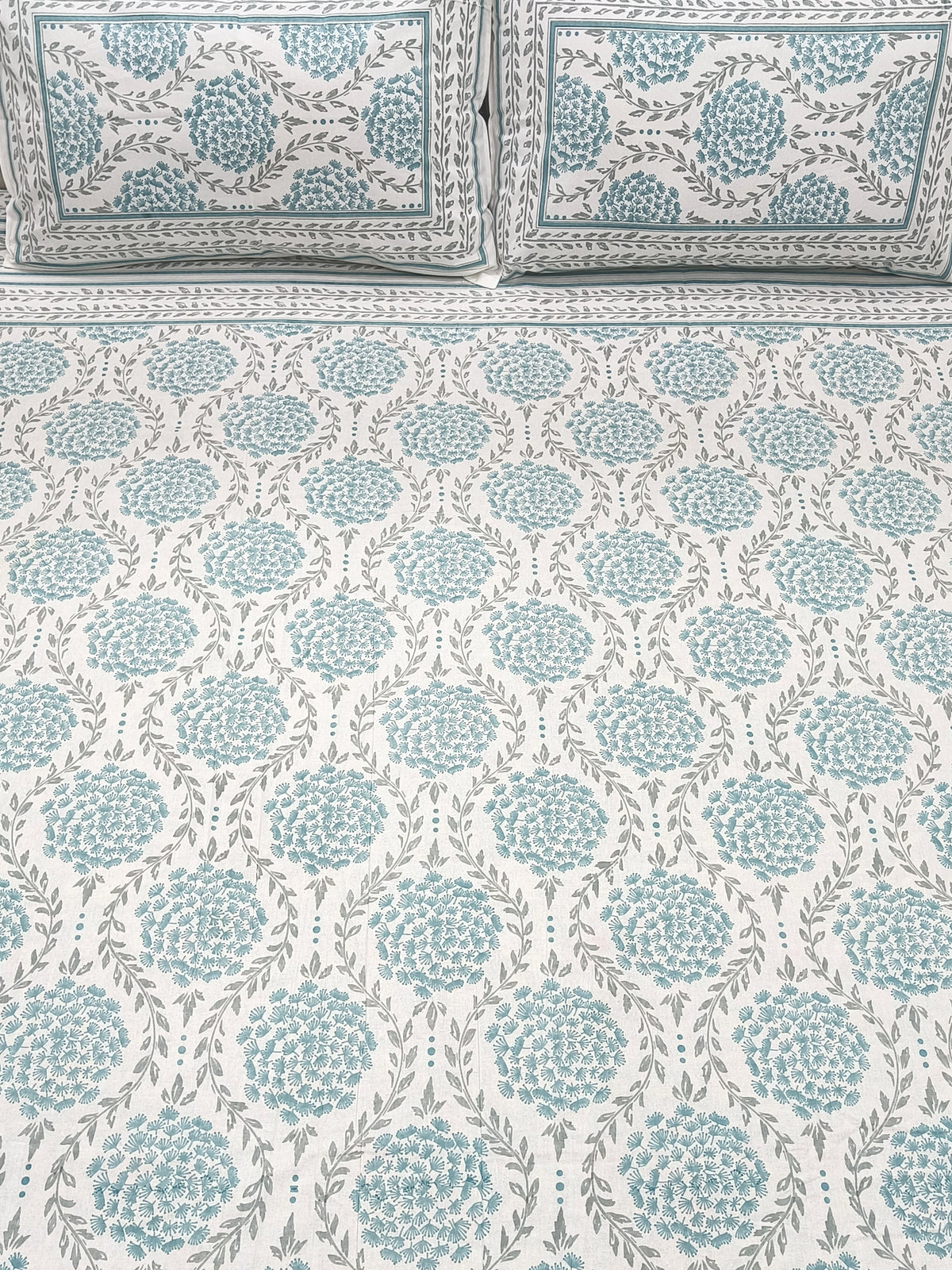 FRESH ARRIVALS Gulbahaar King Size Bedsheets
