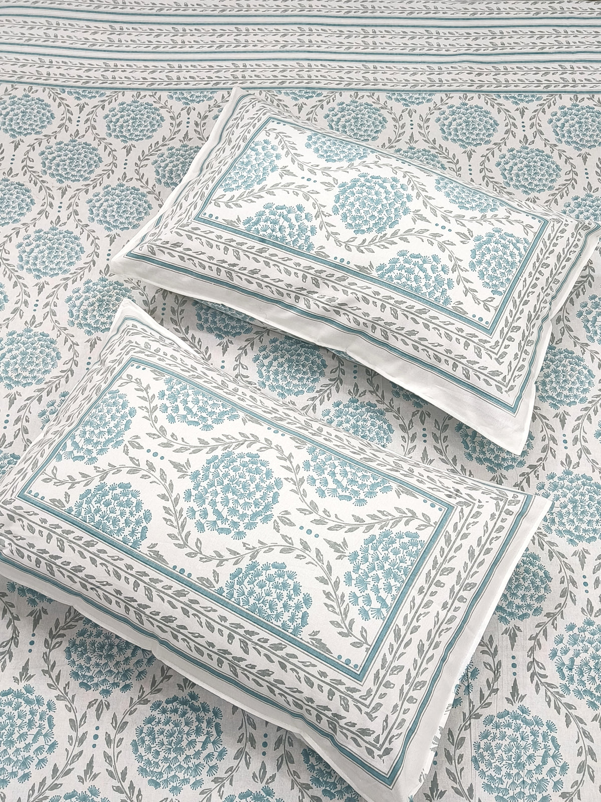 FRESH ARRIVALS Gulbahaar King Size Bedsheets