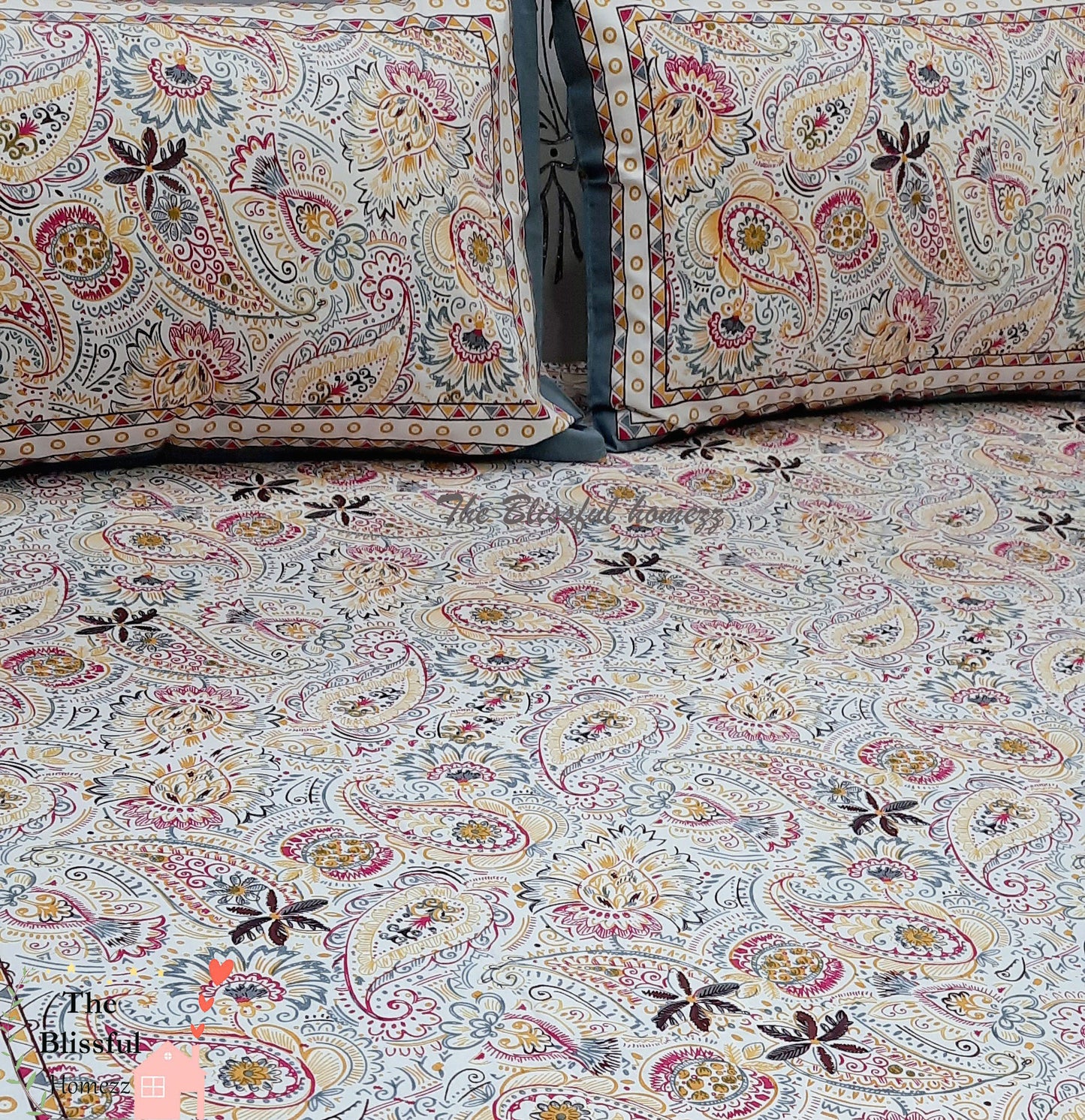 Vibrant Color Sadabahaar Bedsheet
