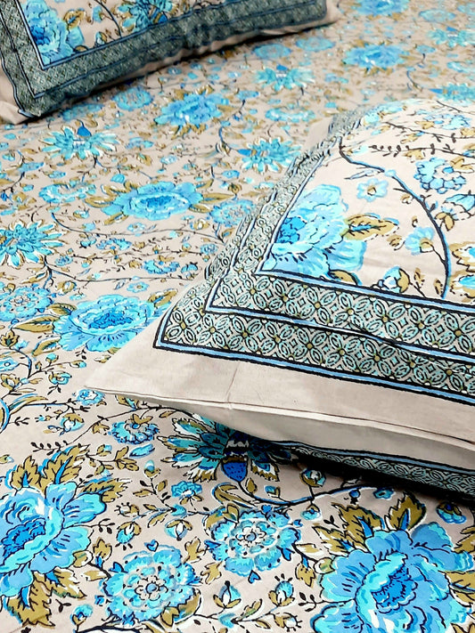 Bedsheet With King Size Pillow Cases