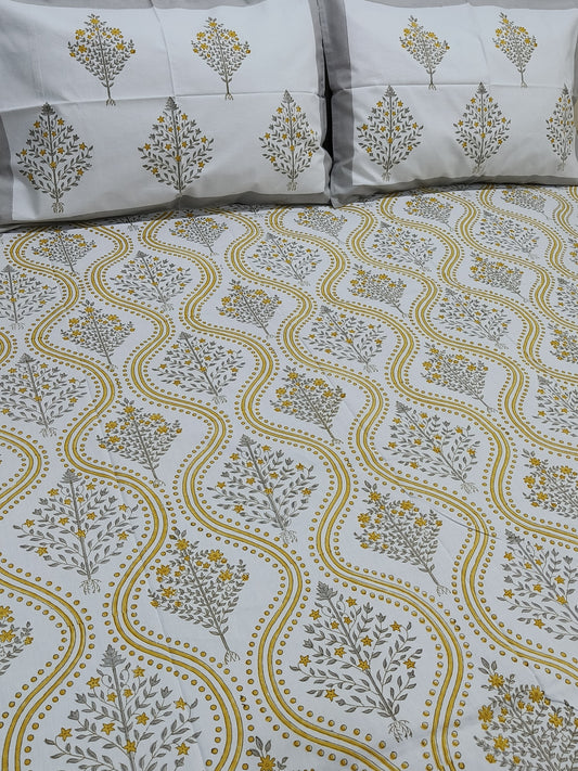 Bedsheet With King Size Pillow Cases