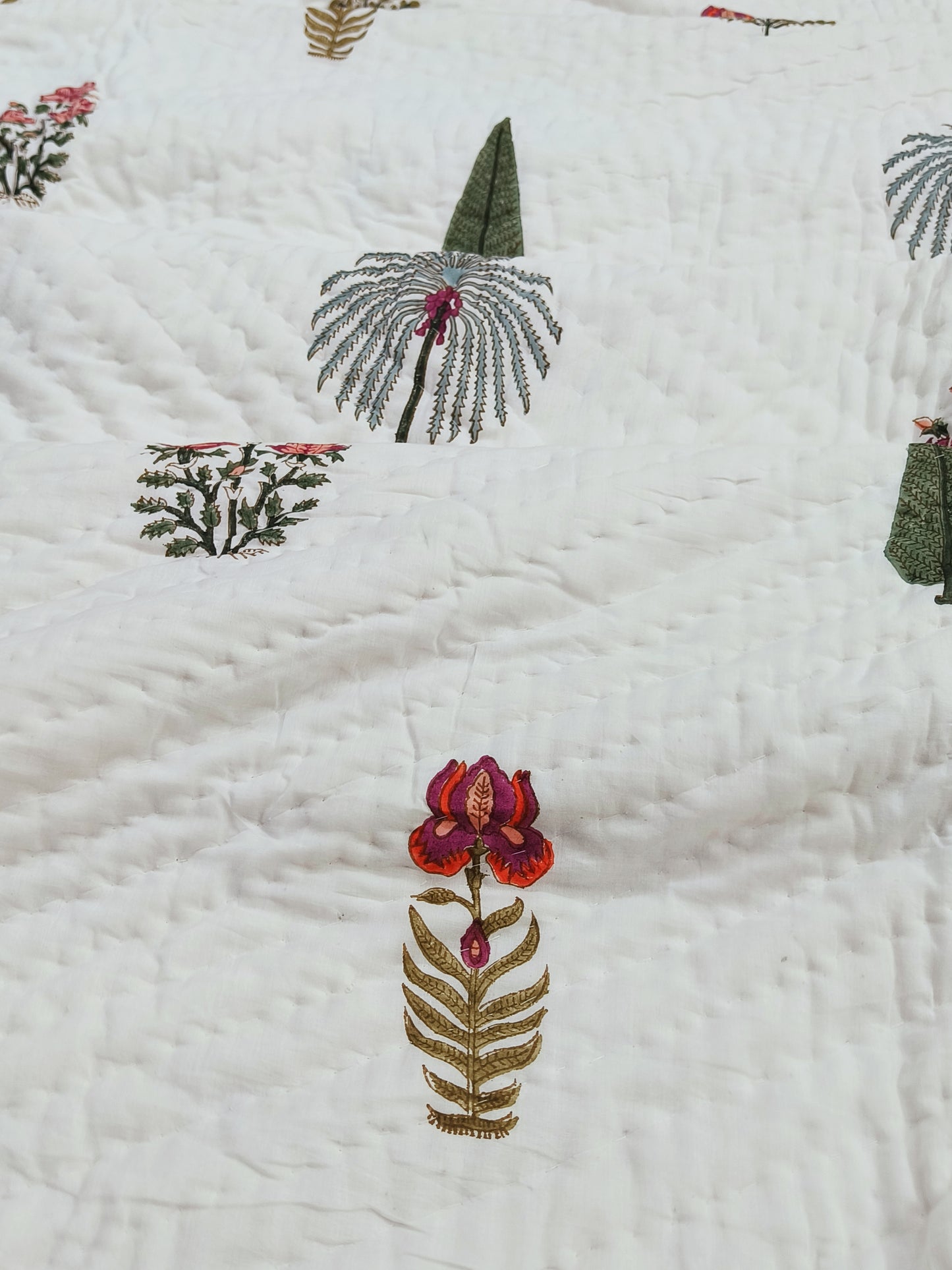 Bedding Sets with Quilts