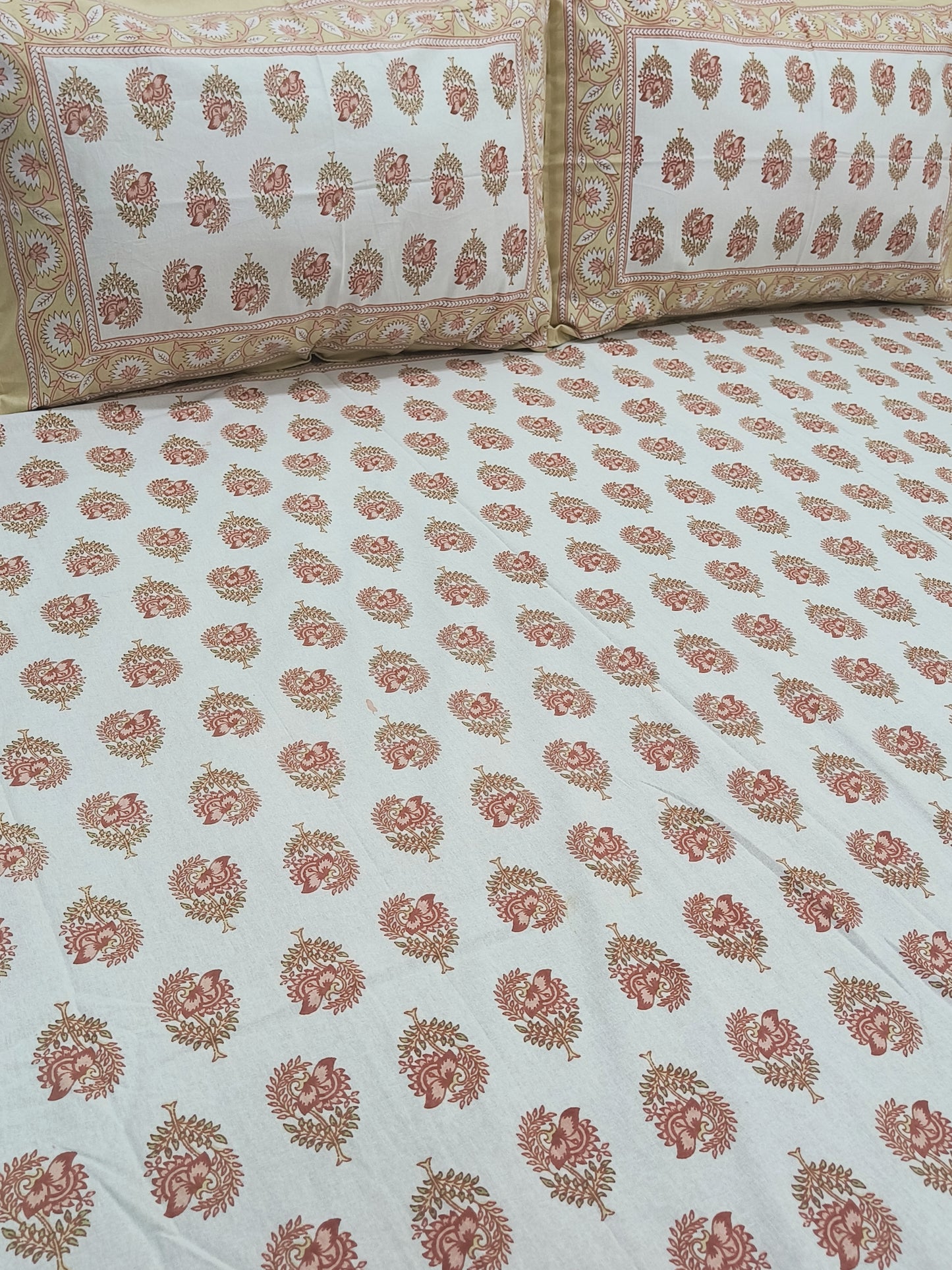 FRESH ARRIVALS Gulbahaar King Size Bedsheets