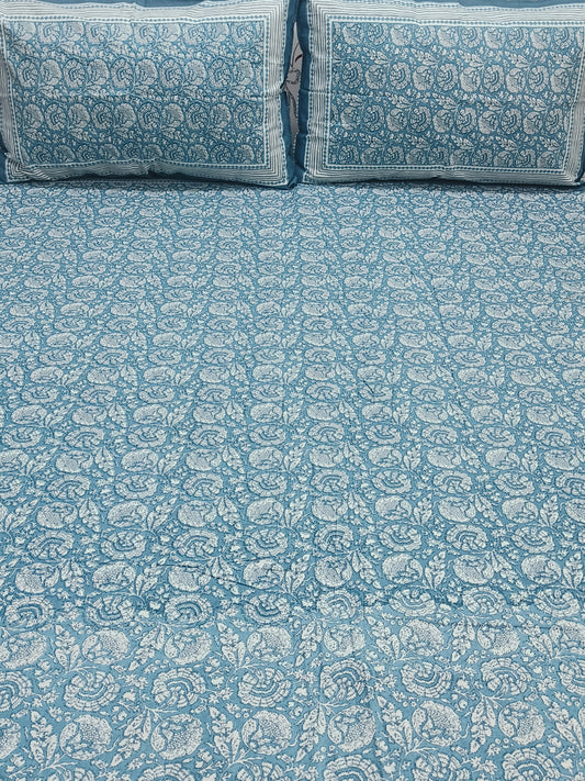 Bedsheet With King Size Pillow Cases