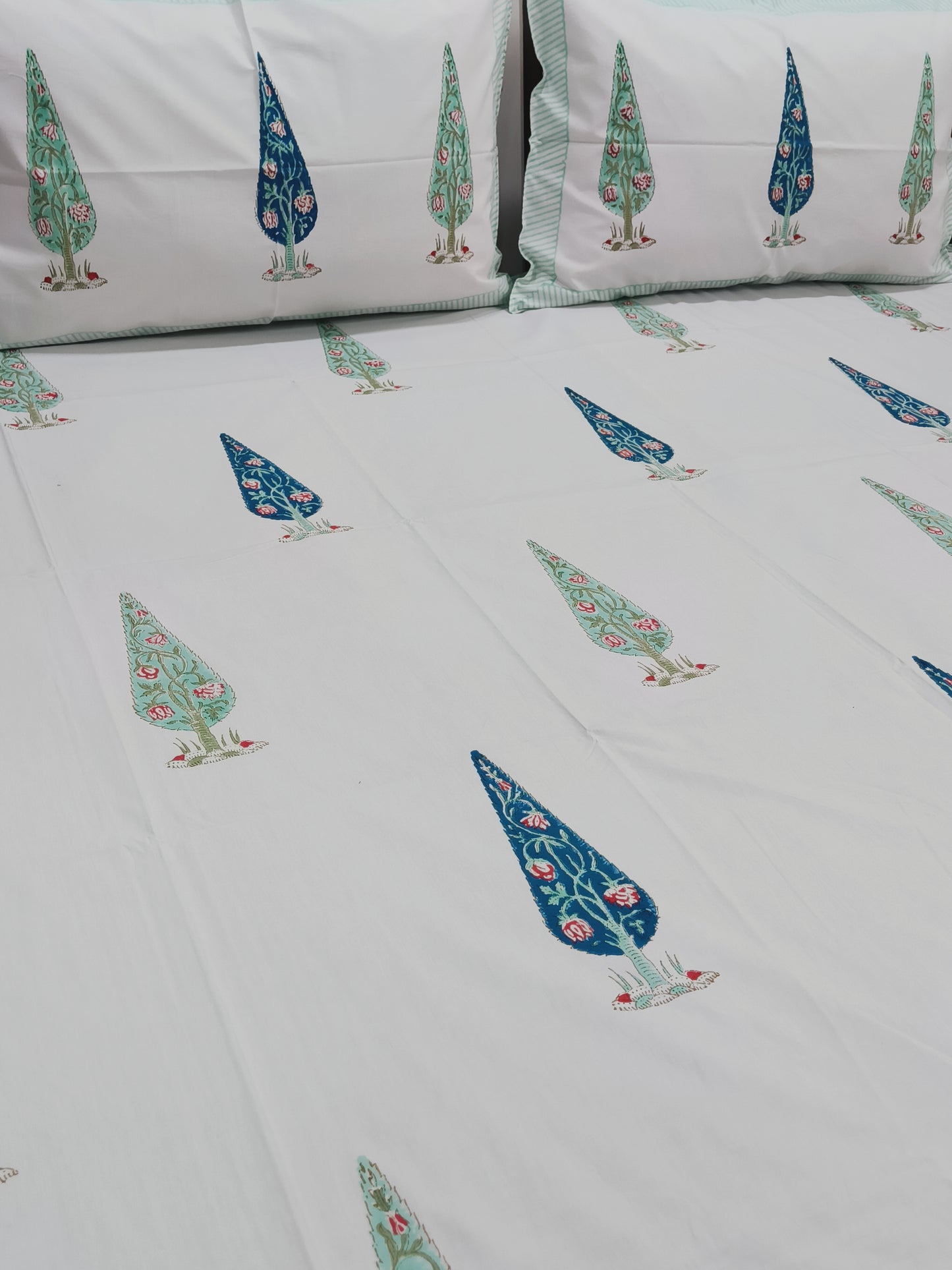 FRESH ARRIVAL Handblock Printed Premium Bedsheets
